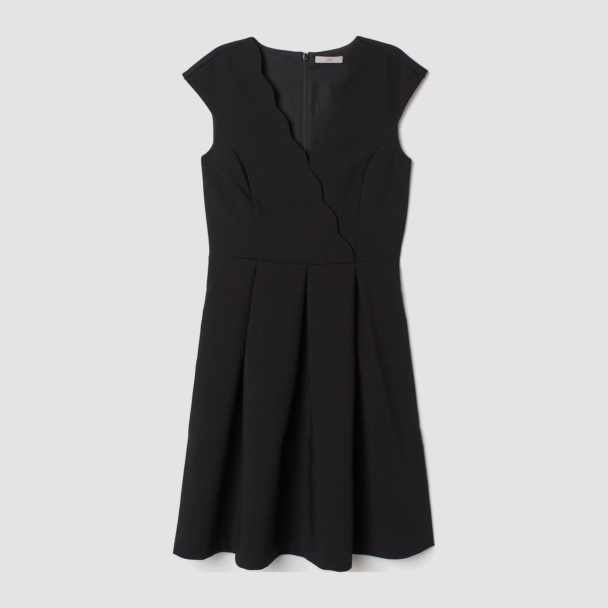 

Платье H&M 7071009-AAAD 34 Черное