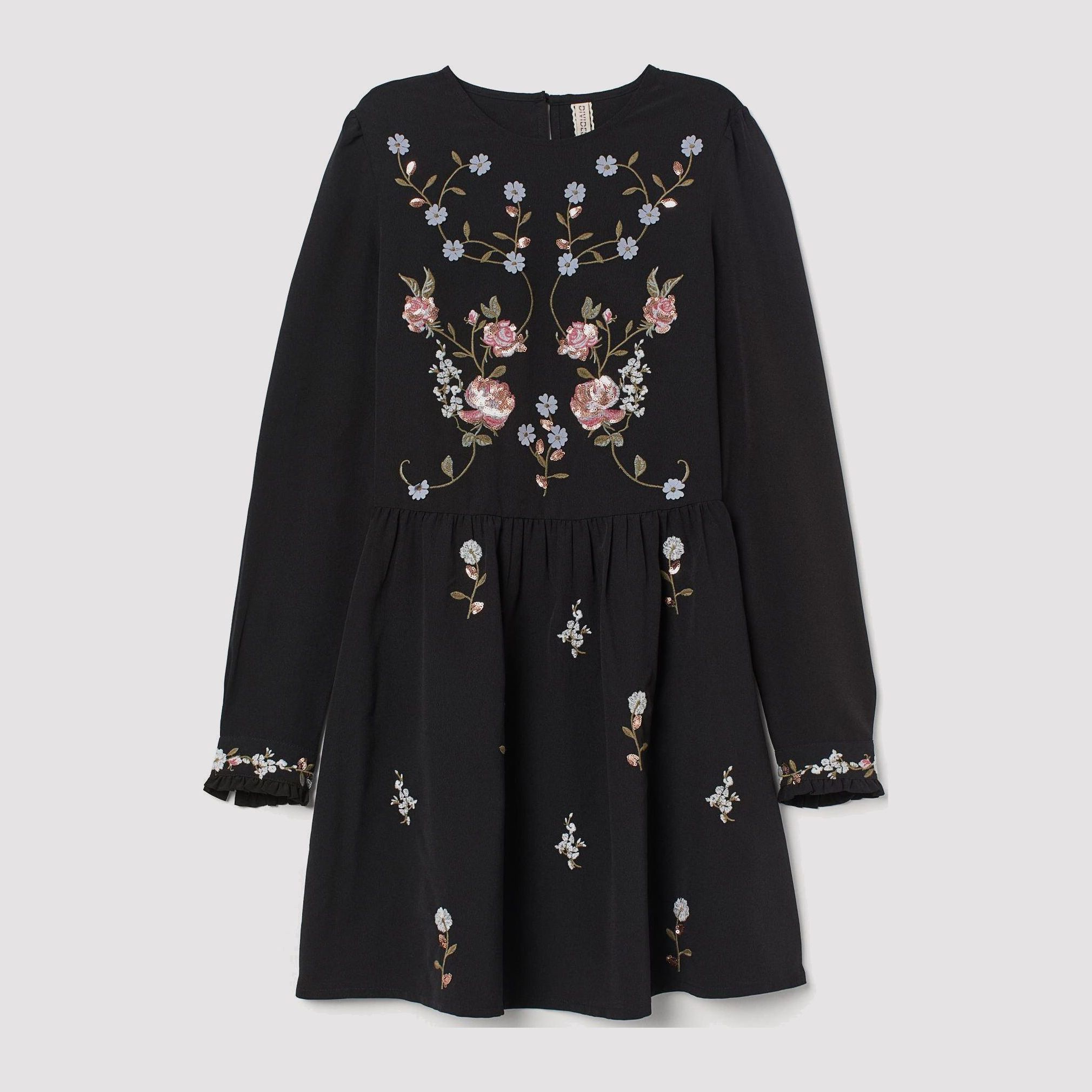 

Платье H&M 0795811-0 38 Черное