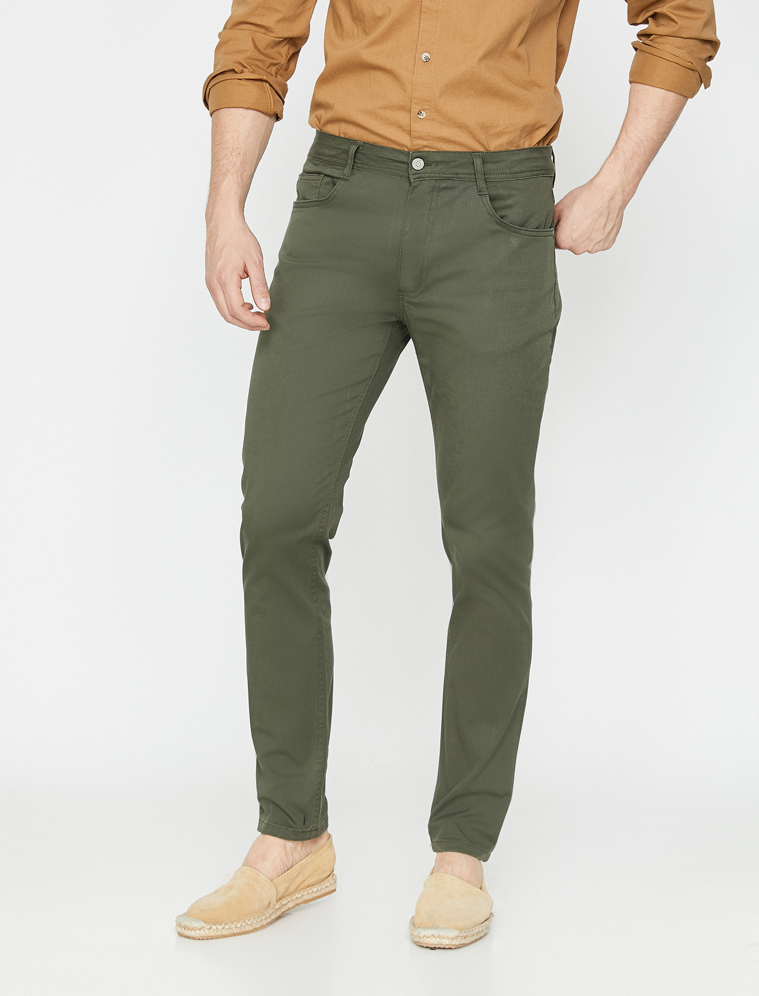 

Джинсы Koton 9YAM42505NW-898 30-34 Khaki