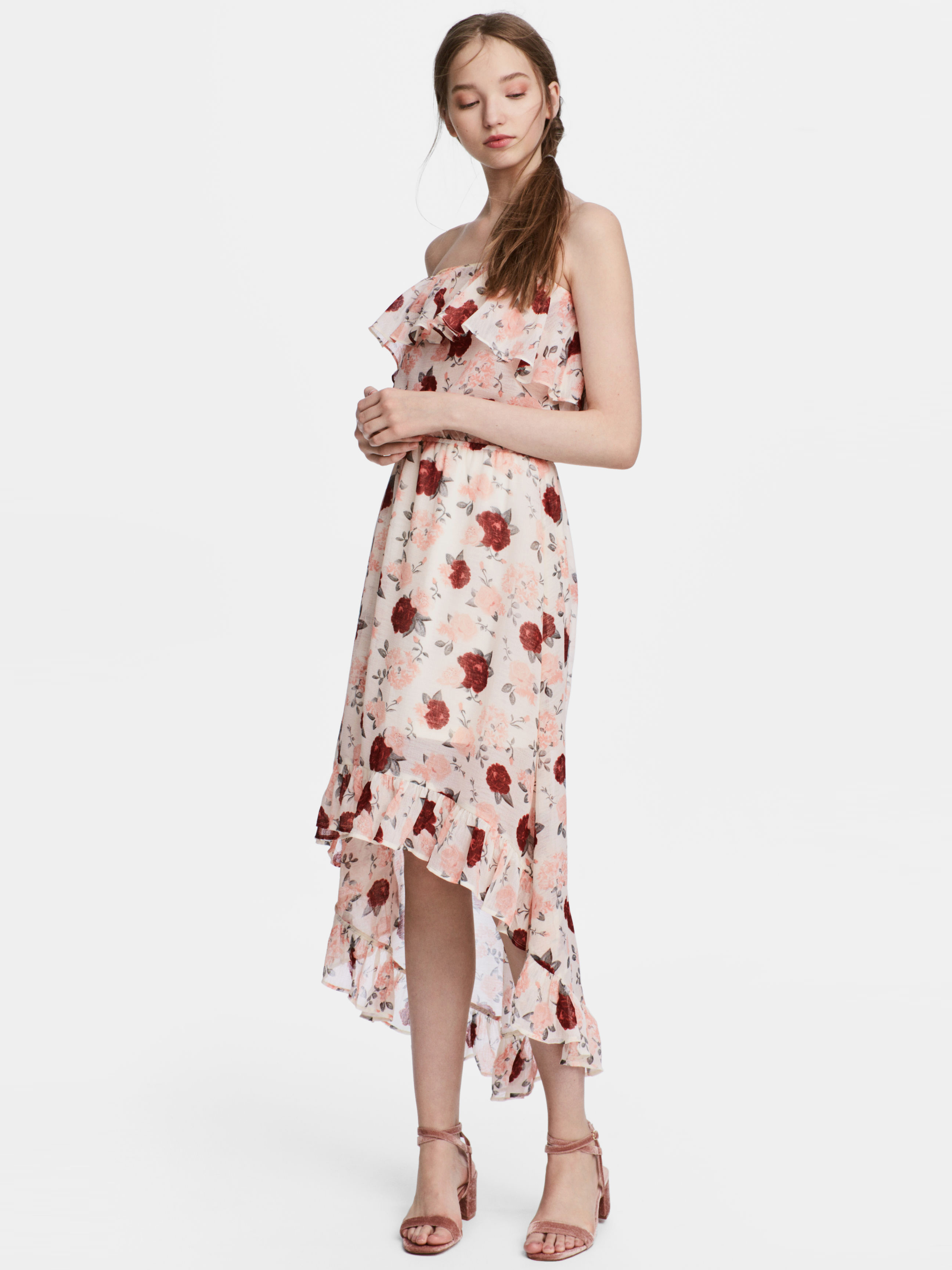 

Платье H&M 4061816 36 Бежевое в цветы
