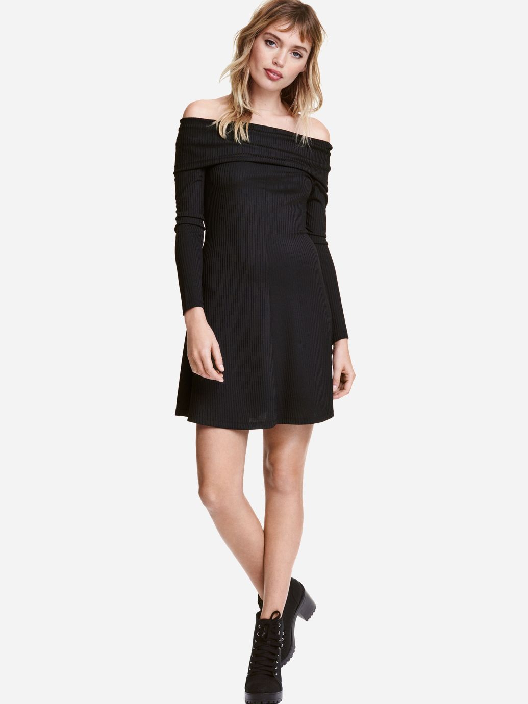 

Платье H&M 0436198_01 38 Черное