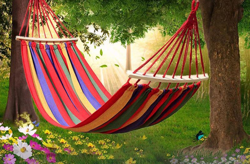 

Гамак тканевый подвесной с деревянной перекладиной Hammock размер 200×80 см с чехлом одноместный Красный