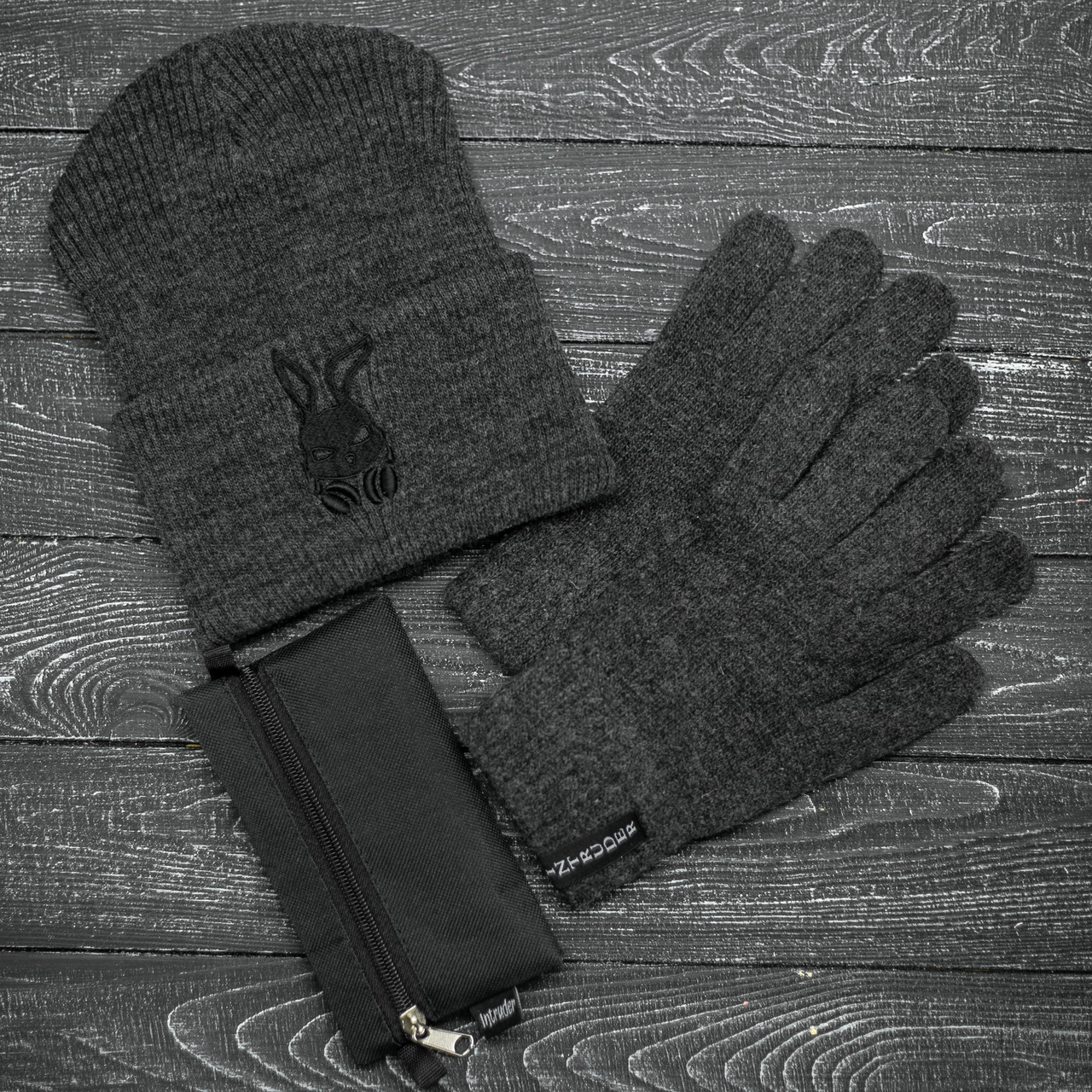 

Шапка чоловіча/жіноча Intruder bunny logo зимова сіра рукавиці L-XL сірі (001SAG 1441)