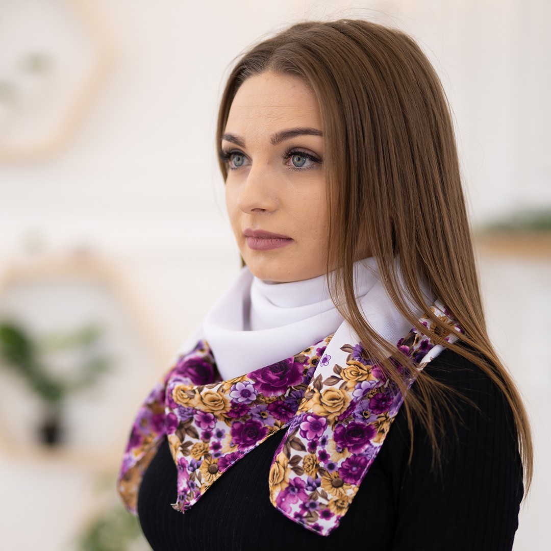 

Женский шерстяной платок Цветочный Рай 1339.18
