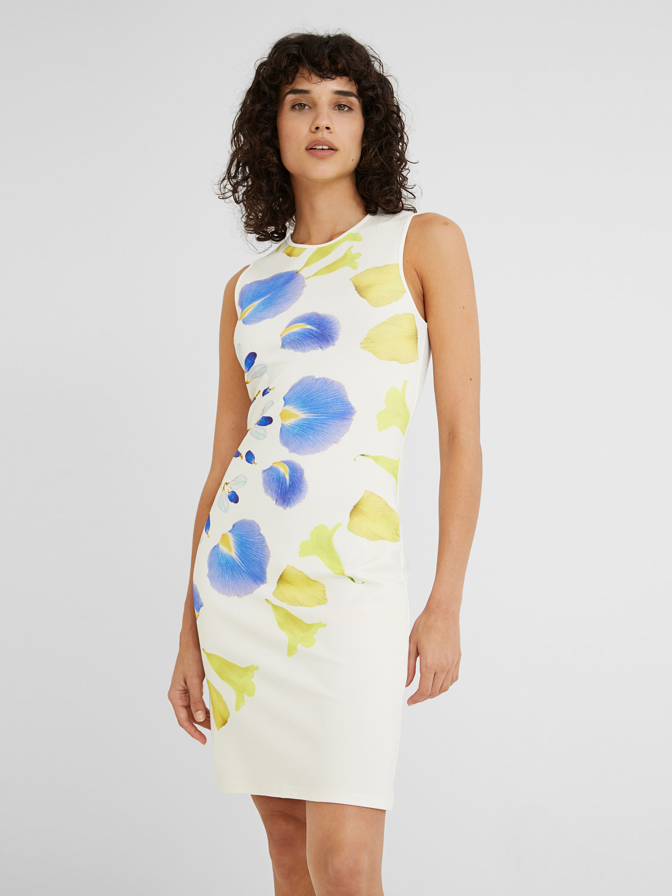 

Платье Desigual 21SWVKBA-1000 XL