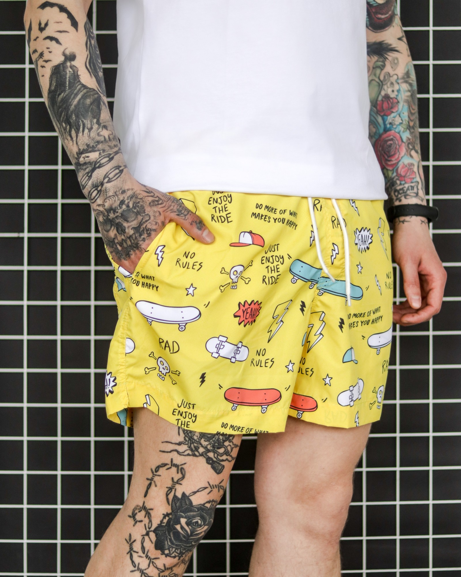 

Мужские пляжные шорты для плаванья с принтами .VDLK Skate Yellow XL желтые