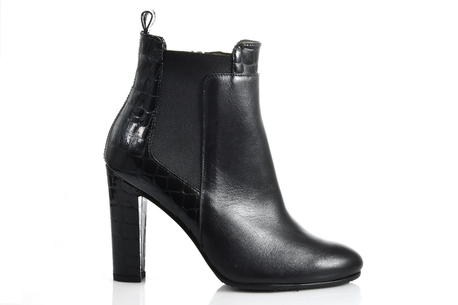 

Ботинки SOLO FEMME 94908-02-C39 чёрные 40р
