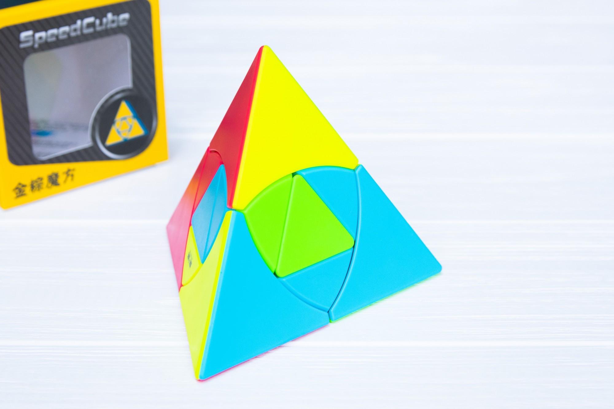 

Пирамидка QIYi Duomo pyraminx цветной пластик