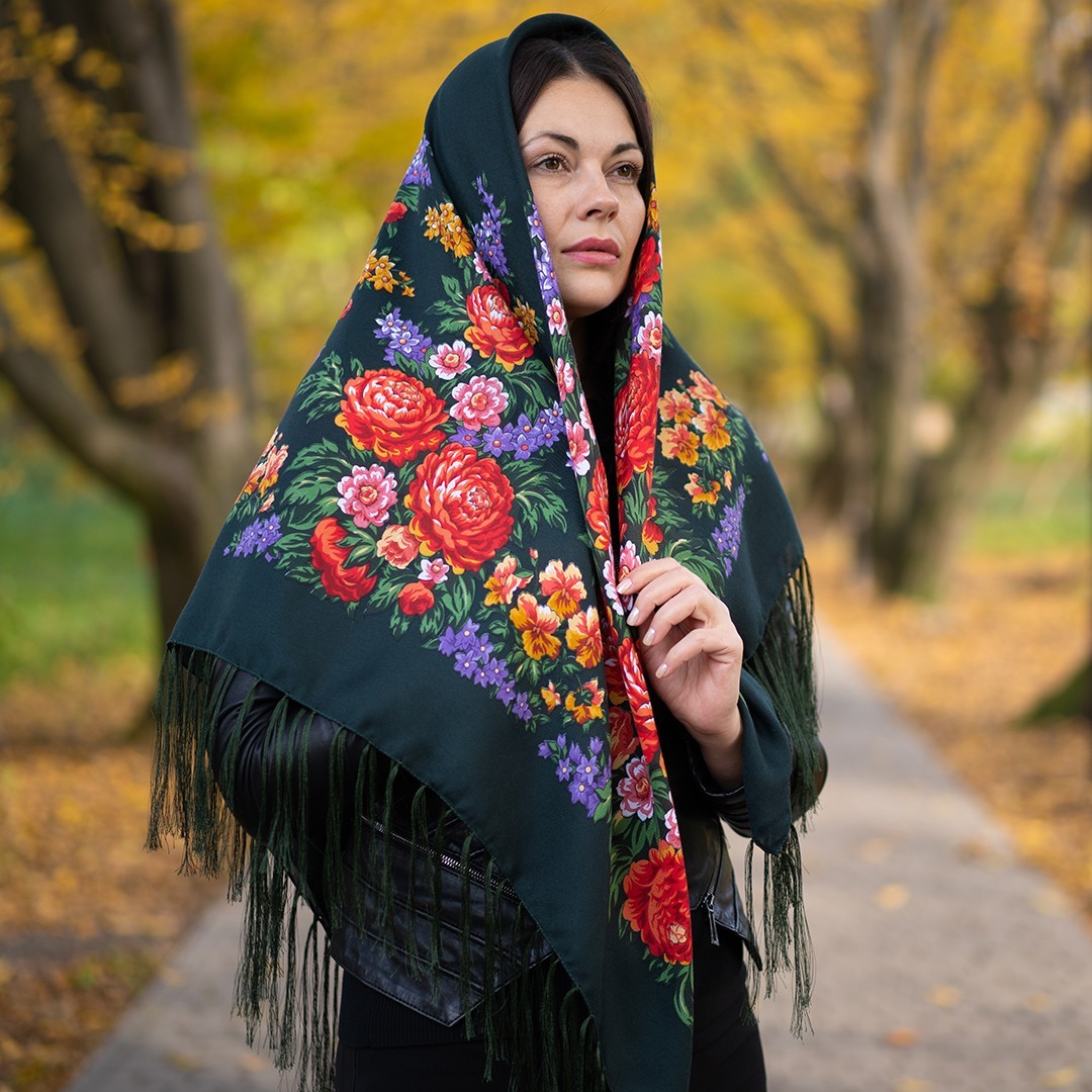 

Шерстяна хустина Слова любові 1350.4