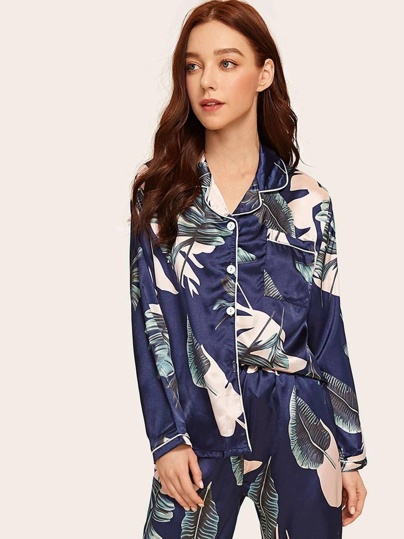

Пижама женская с растительным принтом синяя Palm Berni Fashion (L) Синий