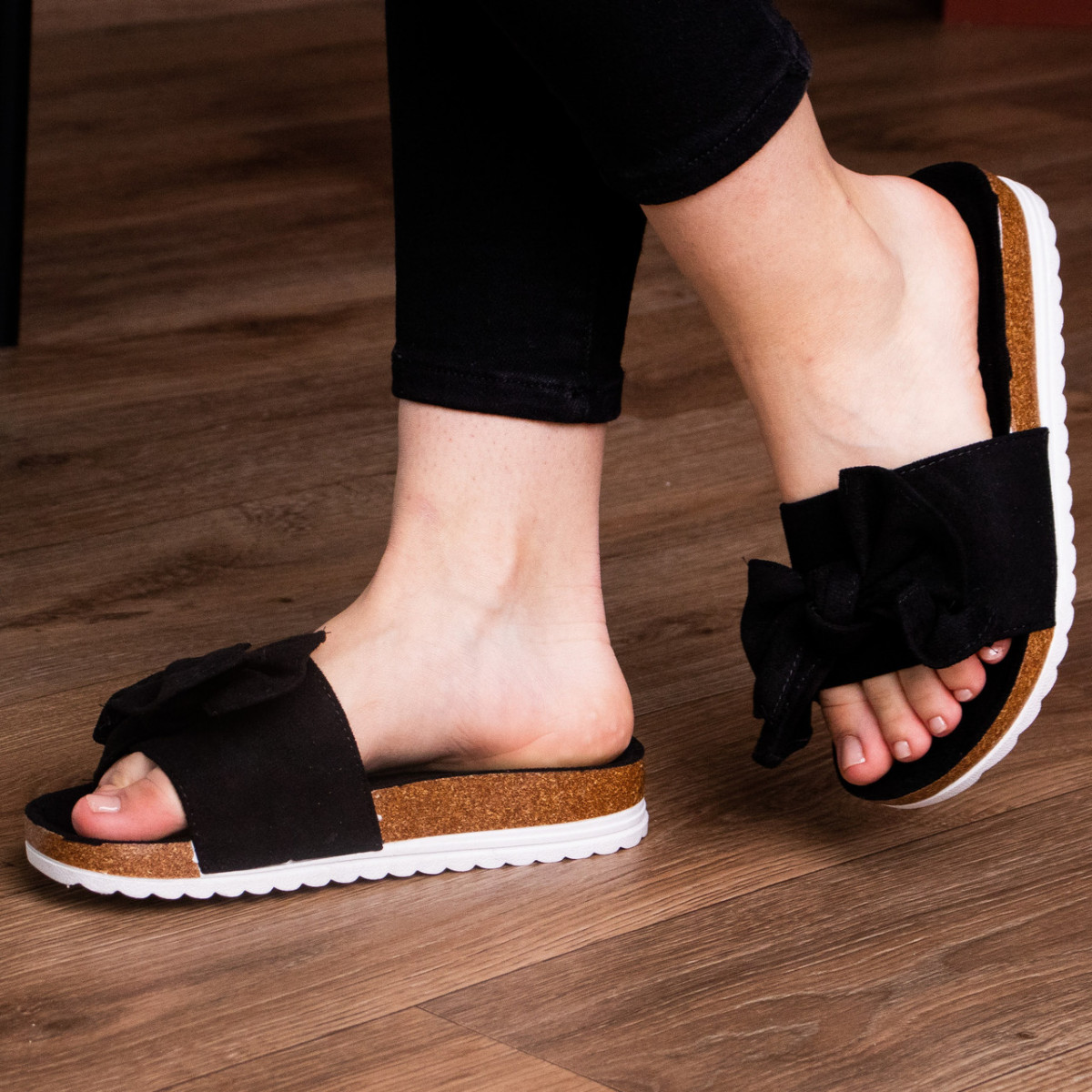 

Шлепанцы женские Shoes Scout 2907 36 размер 23.5 см Черный