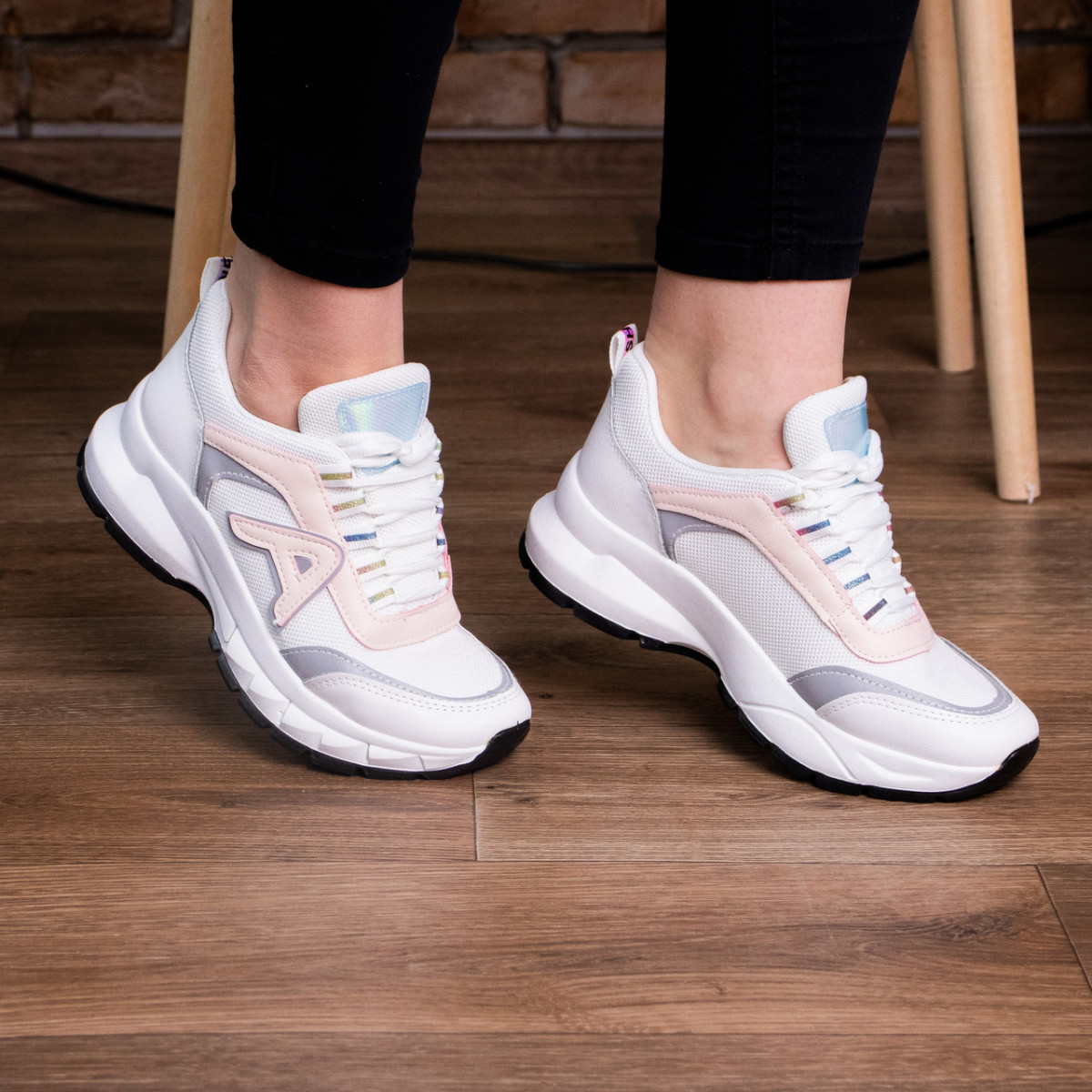 

Кроссовки женские Shoes Jasmine 2928 39 размер 24.5 см Белый