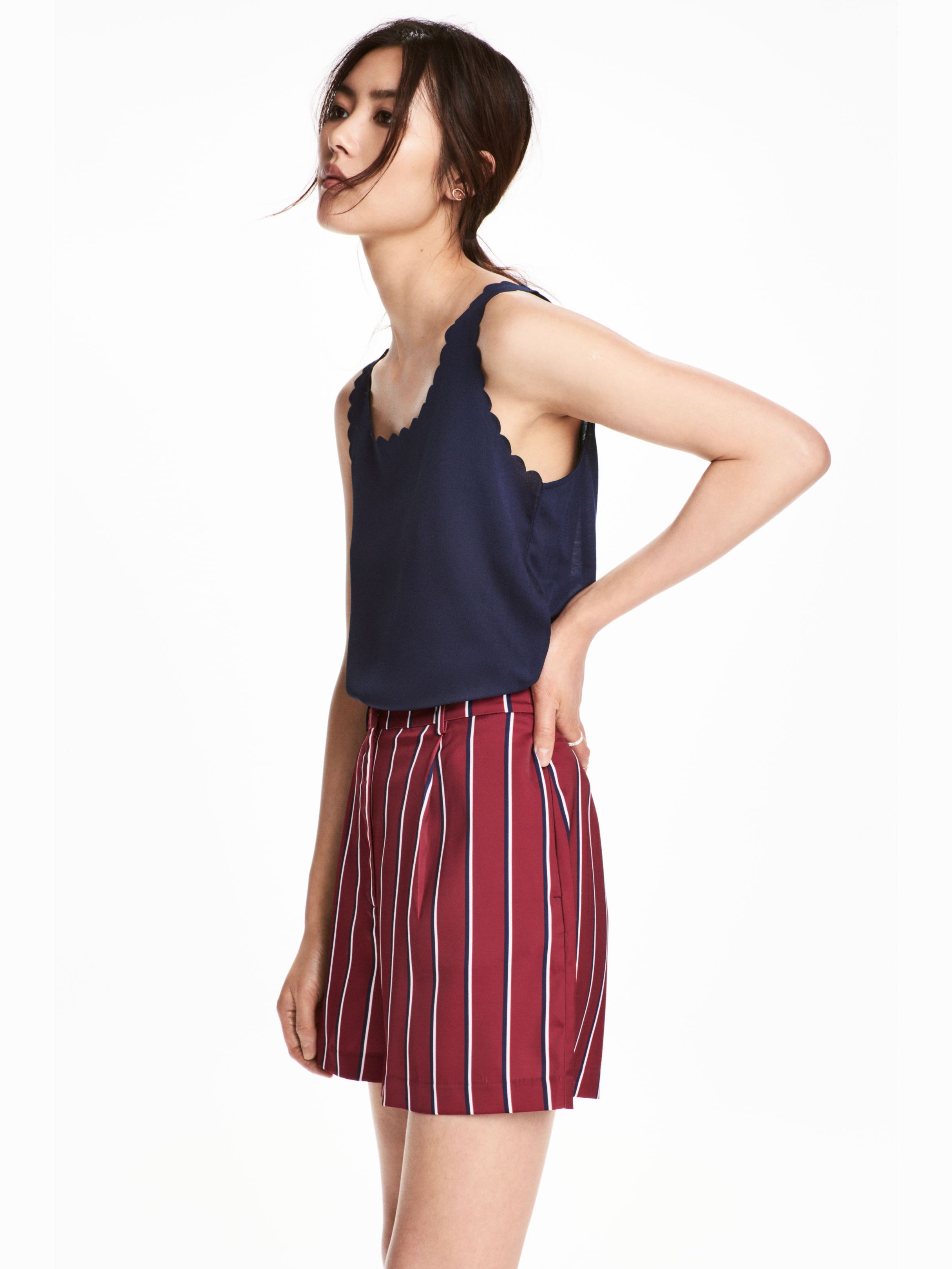 

Блузка H&M 5295105-AAQJ L Темно-синяя