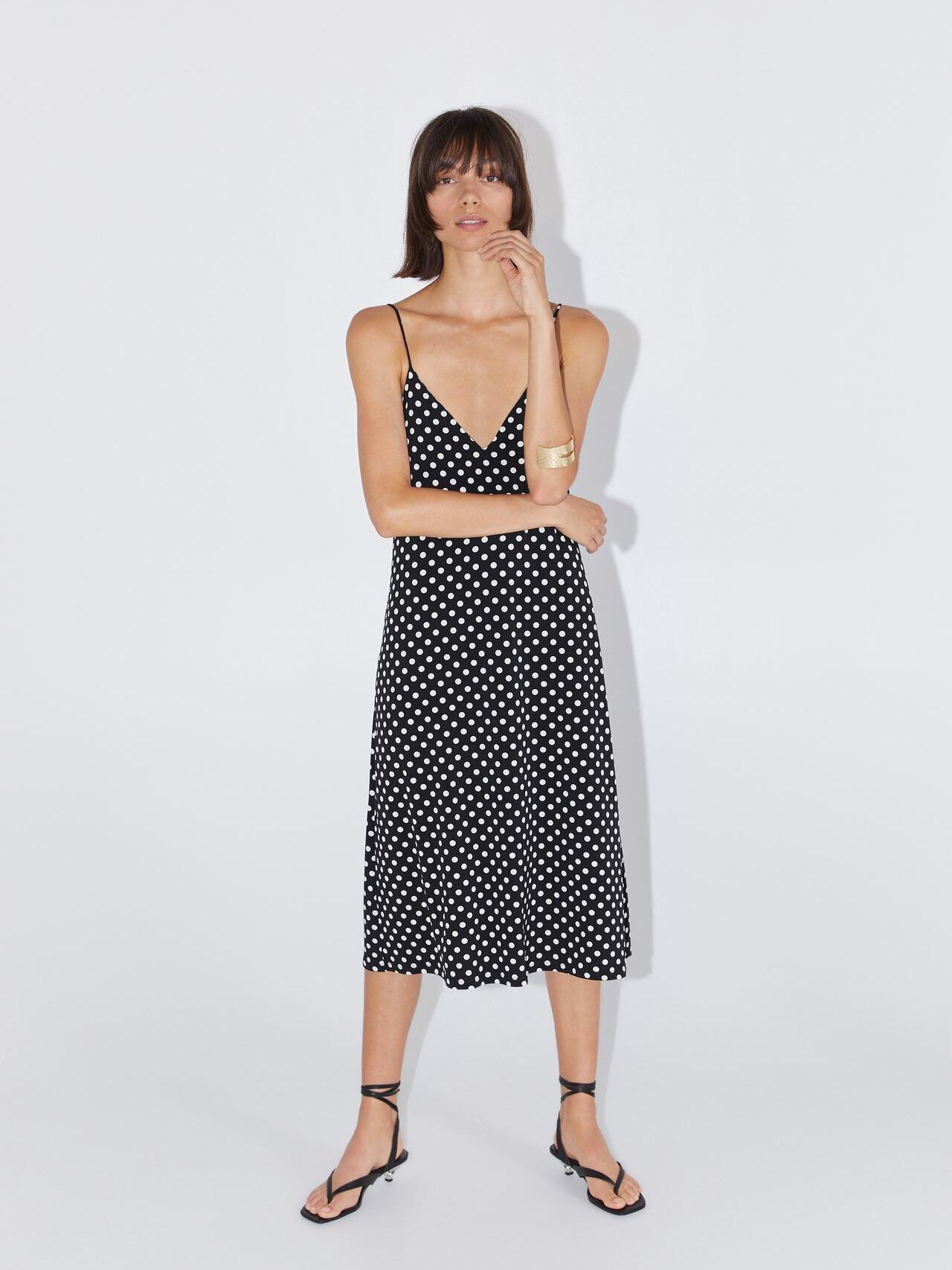 

Платье Zara 1165/214/064-AANX M Черное с белым