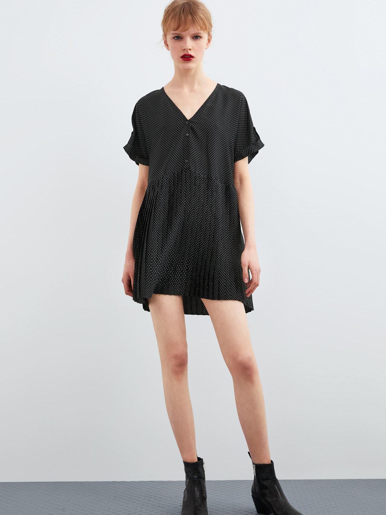 

Платье Zara 0003/110/084-ADWS L Черное с белым