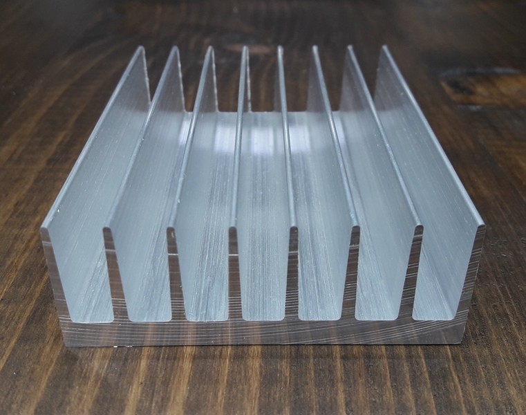 

Радиаторный профиль AL&Build 72х26 без покрытия 1мп