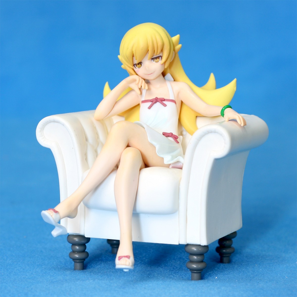 

Коллекционная аниме-фигурка Taito - Shinobu Oshino, Sofa ver, 13 см