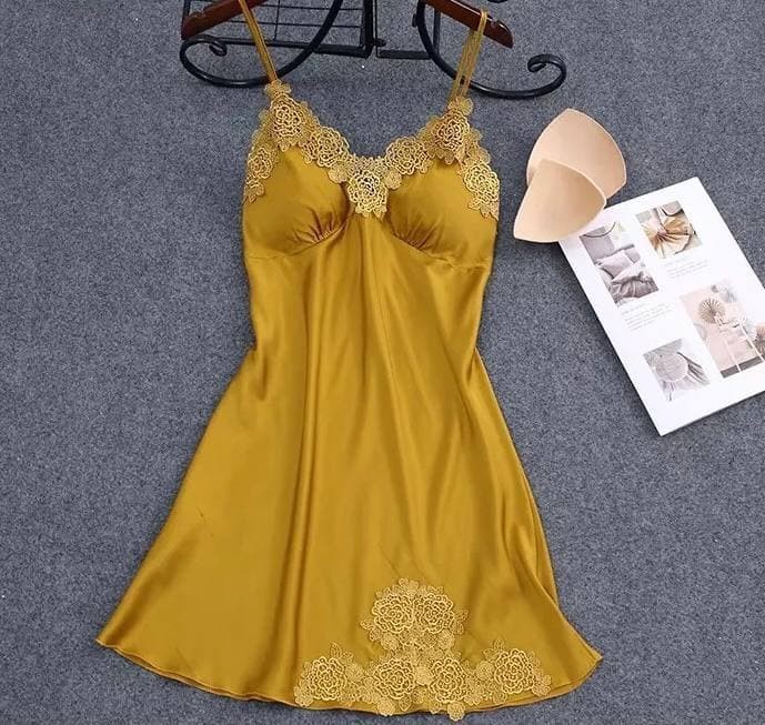 

Женский пеньюар с кружевом Rose M Розовый