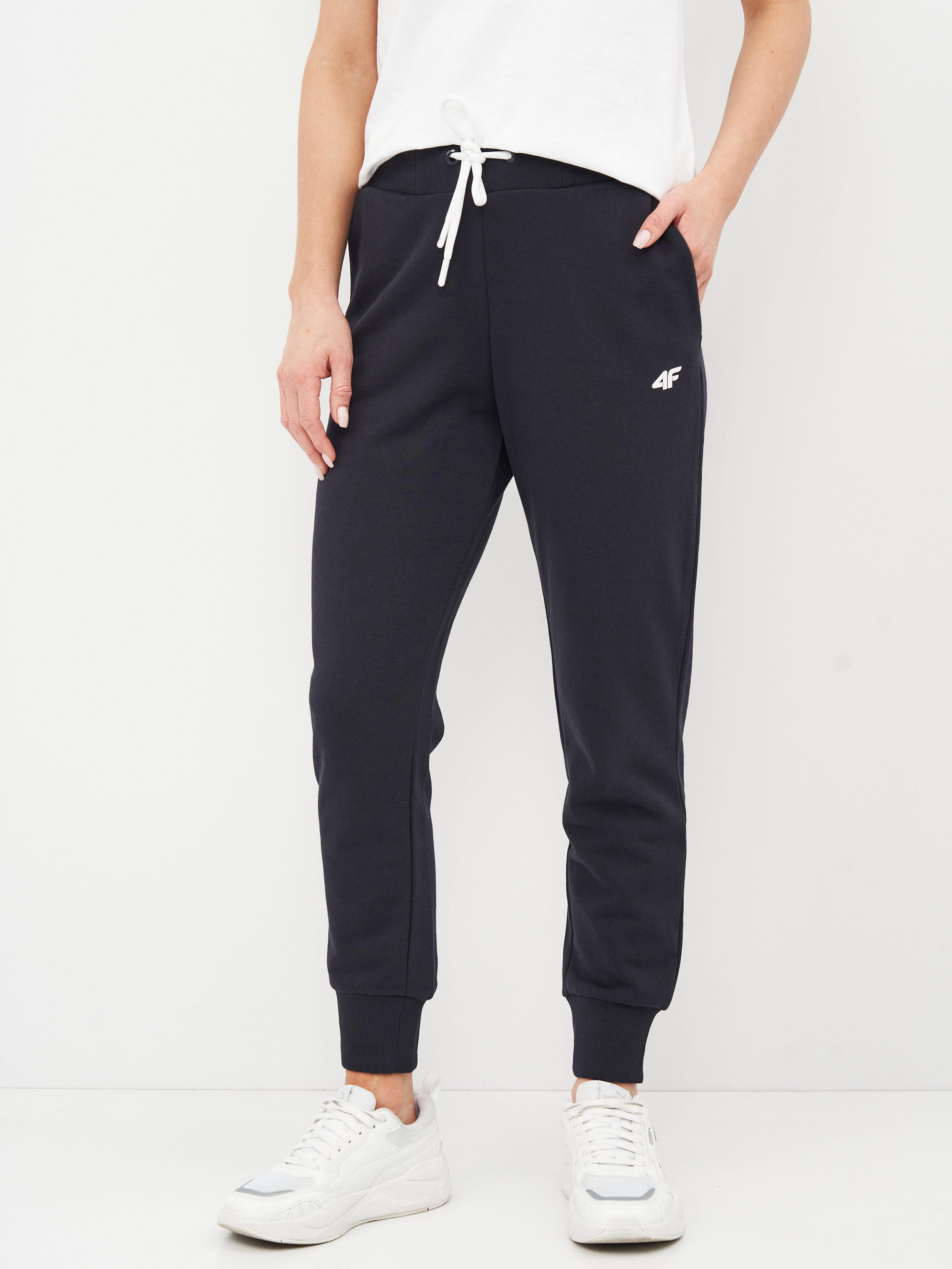 

Спортивные штаны 4F NOSH4-SPDD002-31S M Navy