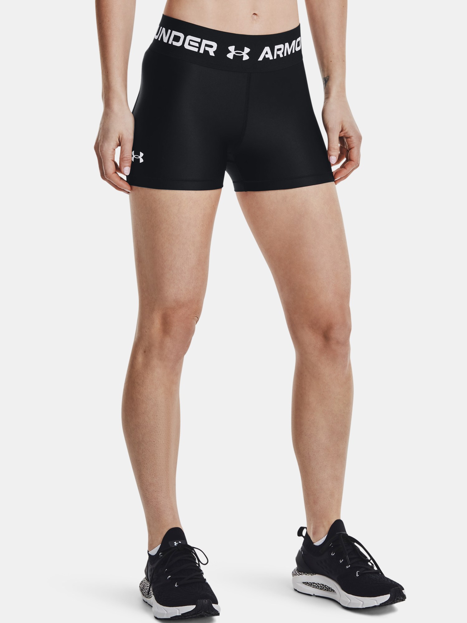 

Спортивные шорты Under Armour UA HG Armour WM WB Shorty-BLK 1361155-001 M