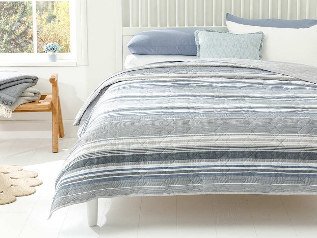 

Покрывало для кровати English Home Timeless Stripe 200х220 см 10030880002