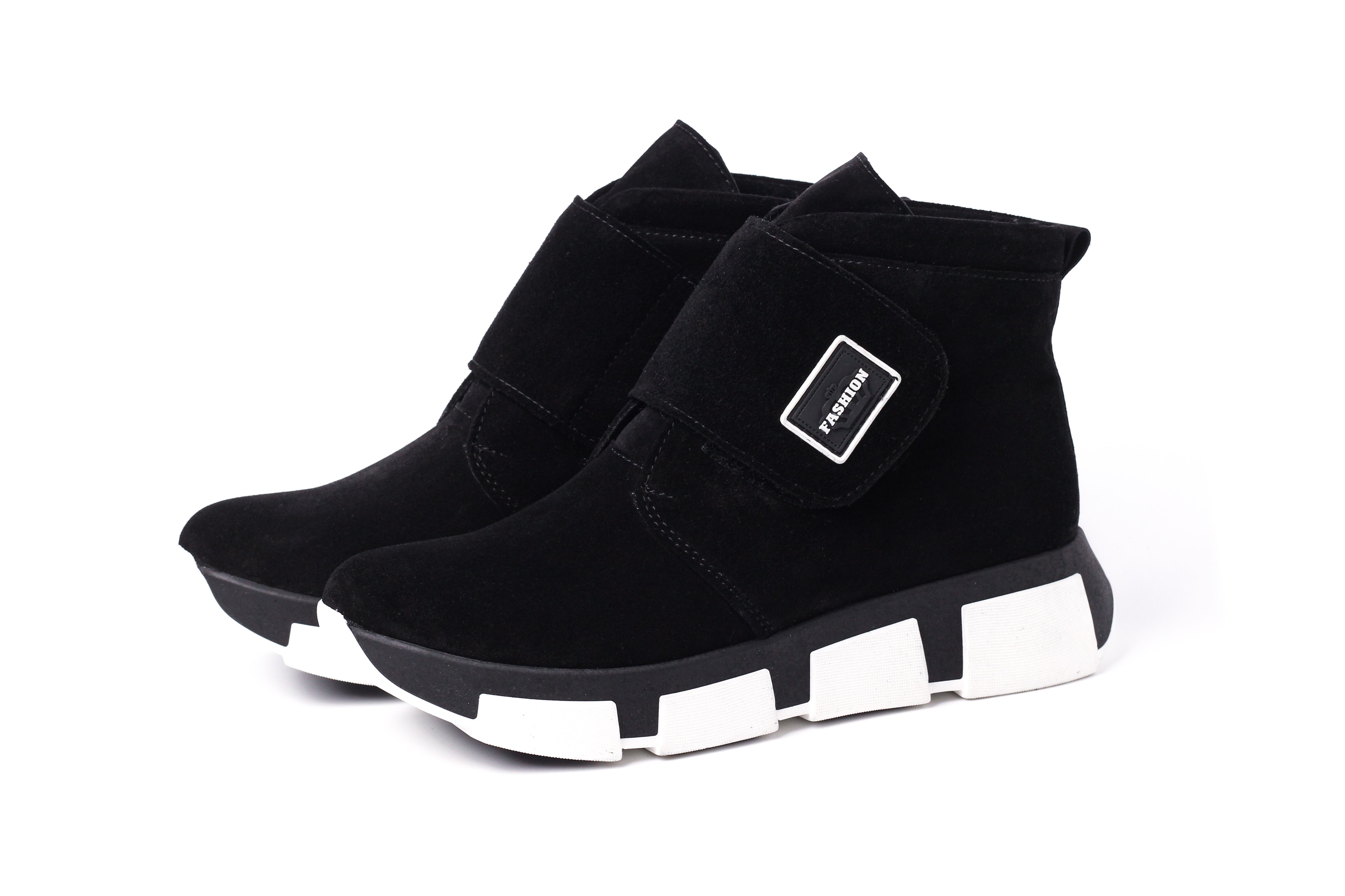 

Ботинки Azatti 1BLACK-Z черный 37 2000902723623
