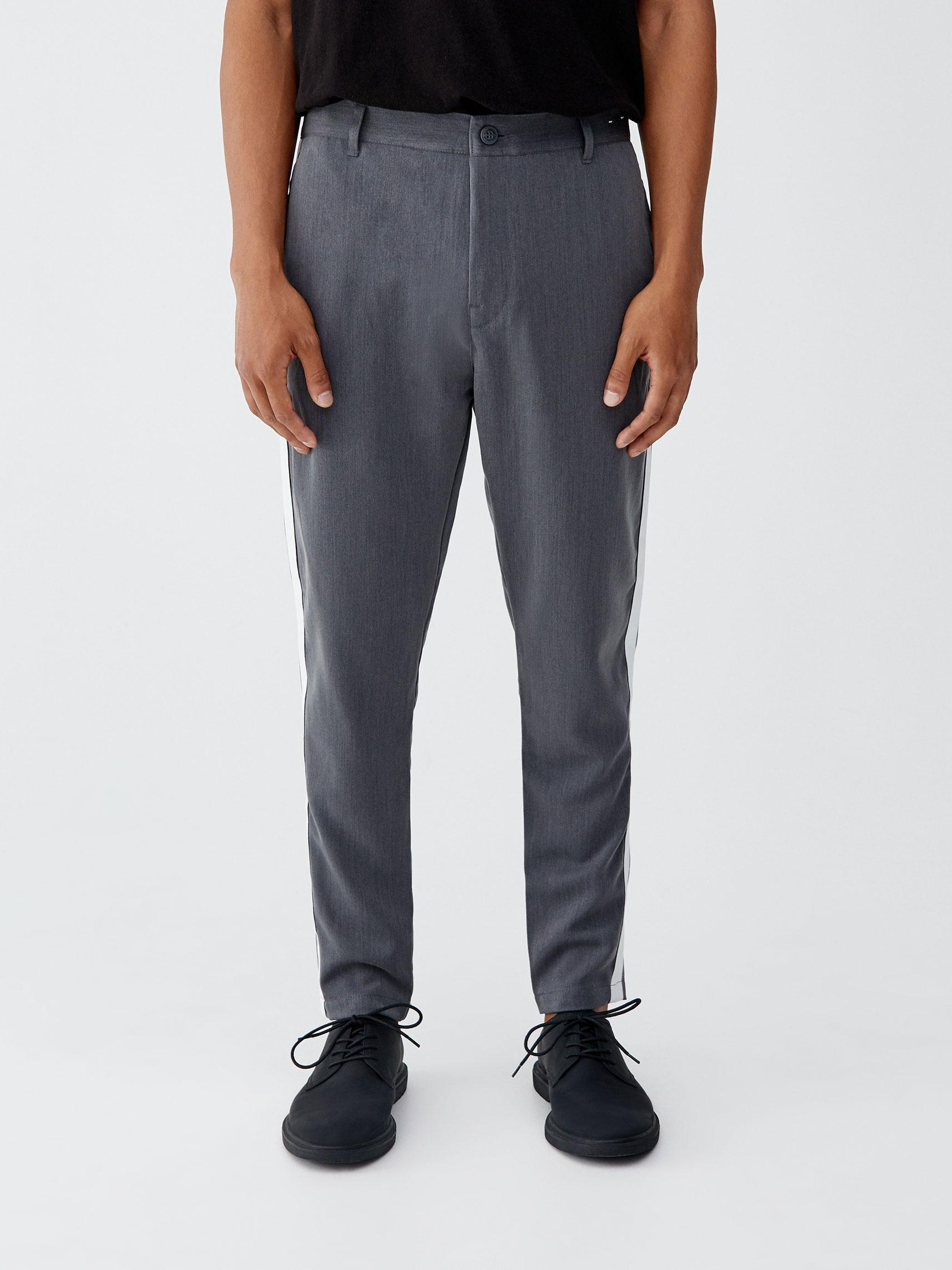 

Брюки Pull & Bear 9680/517/802-AAQQ 38 Темно-серые в белую полоску