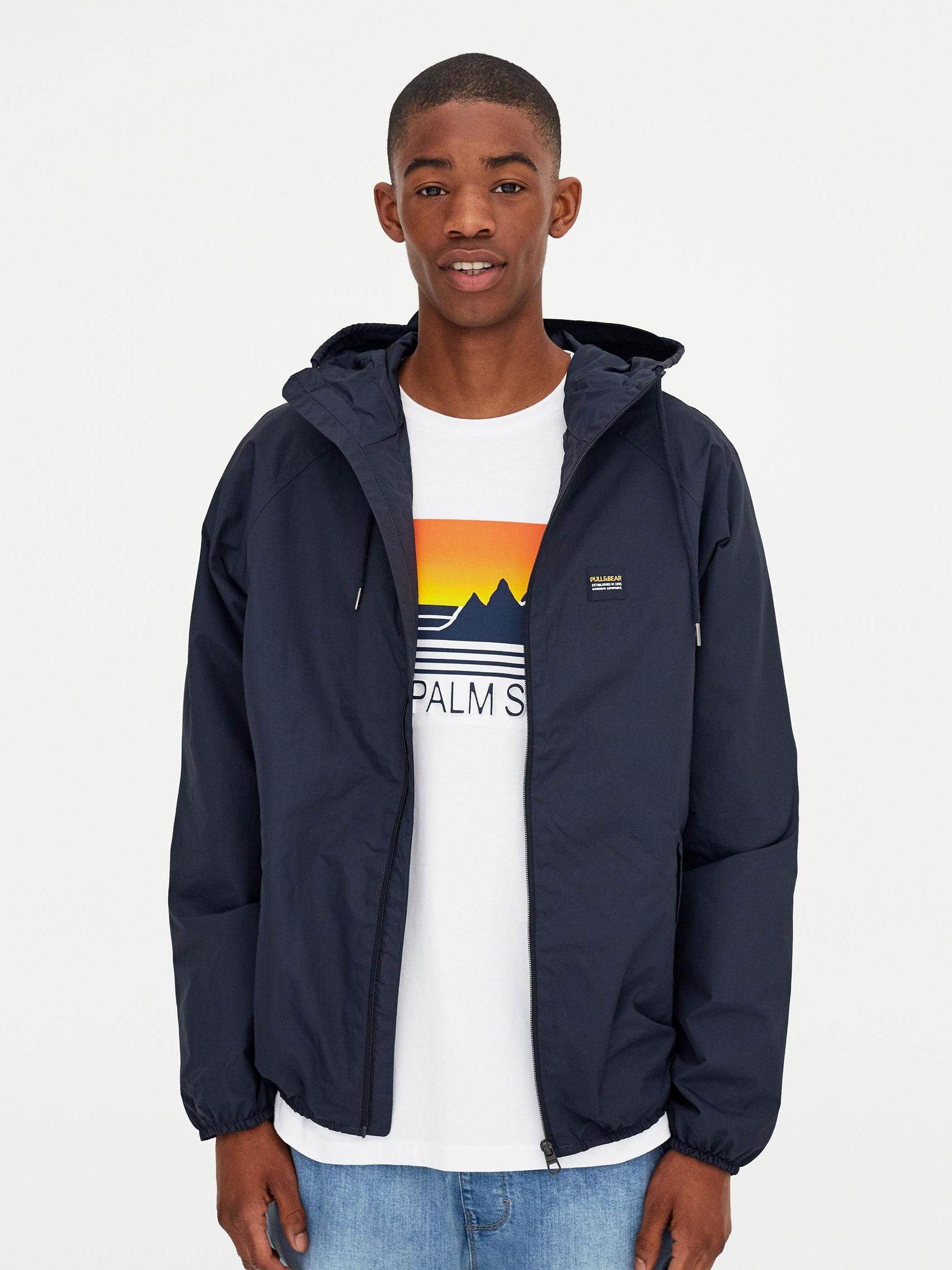 

Ветровка Pull & Bear 9711/530/401-AAQJ S Темно-синяя