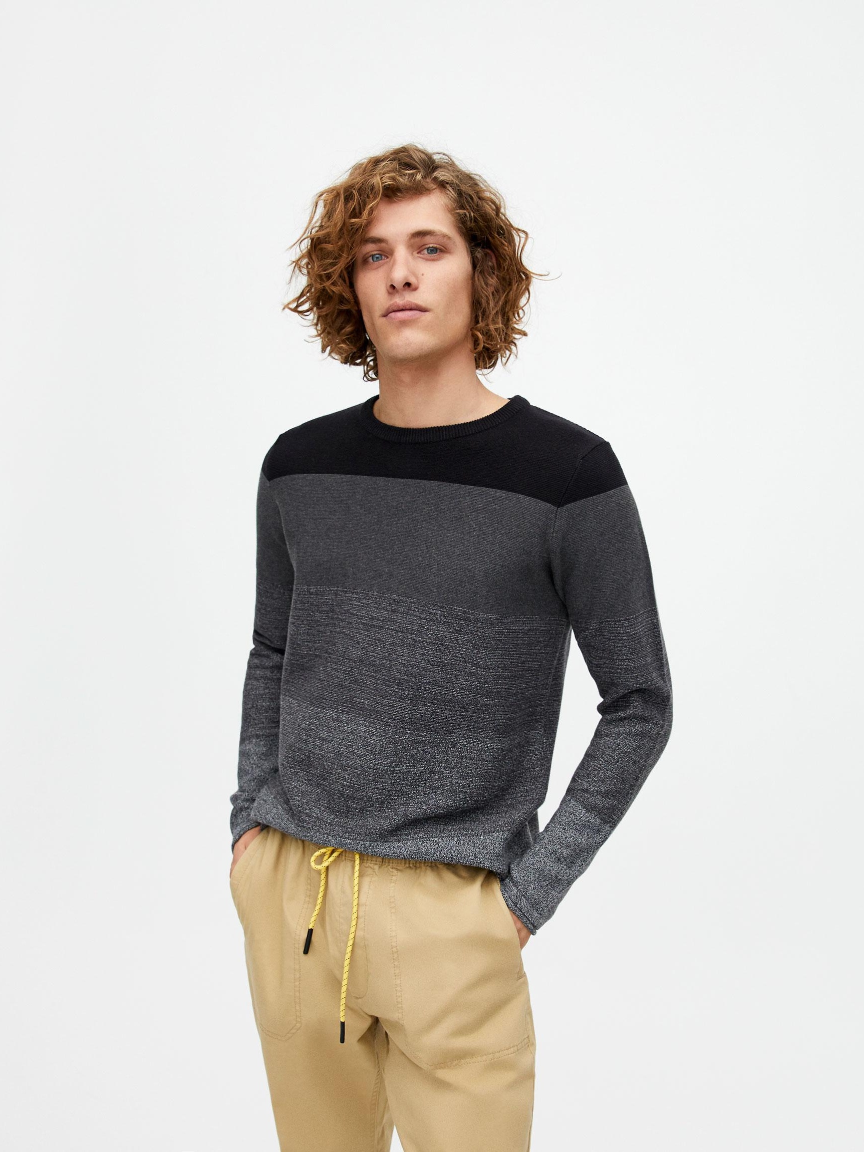 

Джемпер Pull & Bear 5558/701/800-AANT L Черный-серый