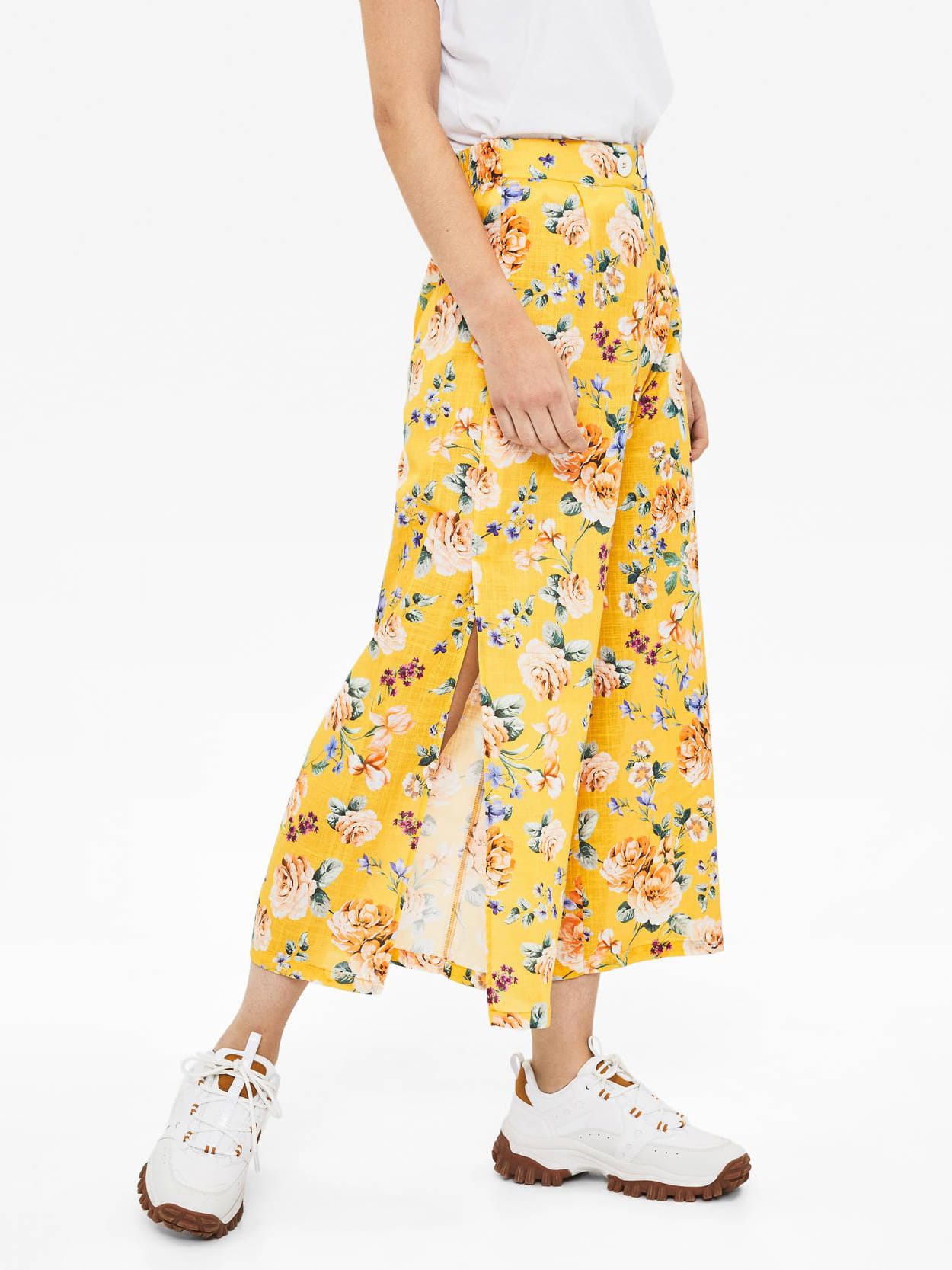 

Брюки Bershka 5675/962/305-ACFV XS Желтые с разноцветным
