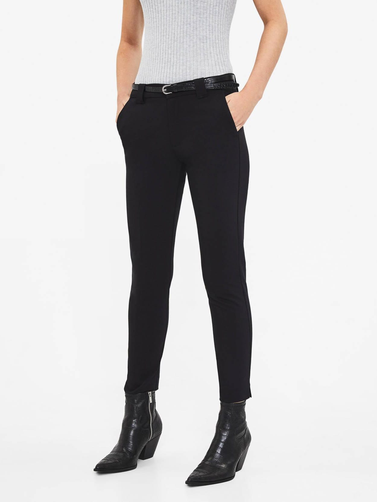 

Брюки Bershka 5062/628/800-AAAD 32 Черные