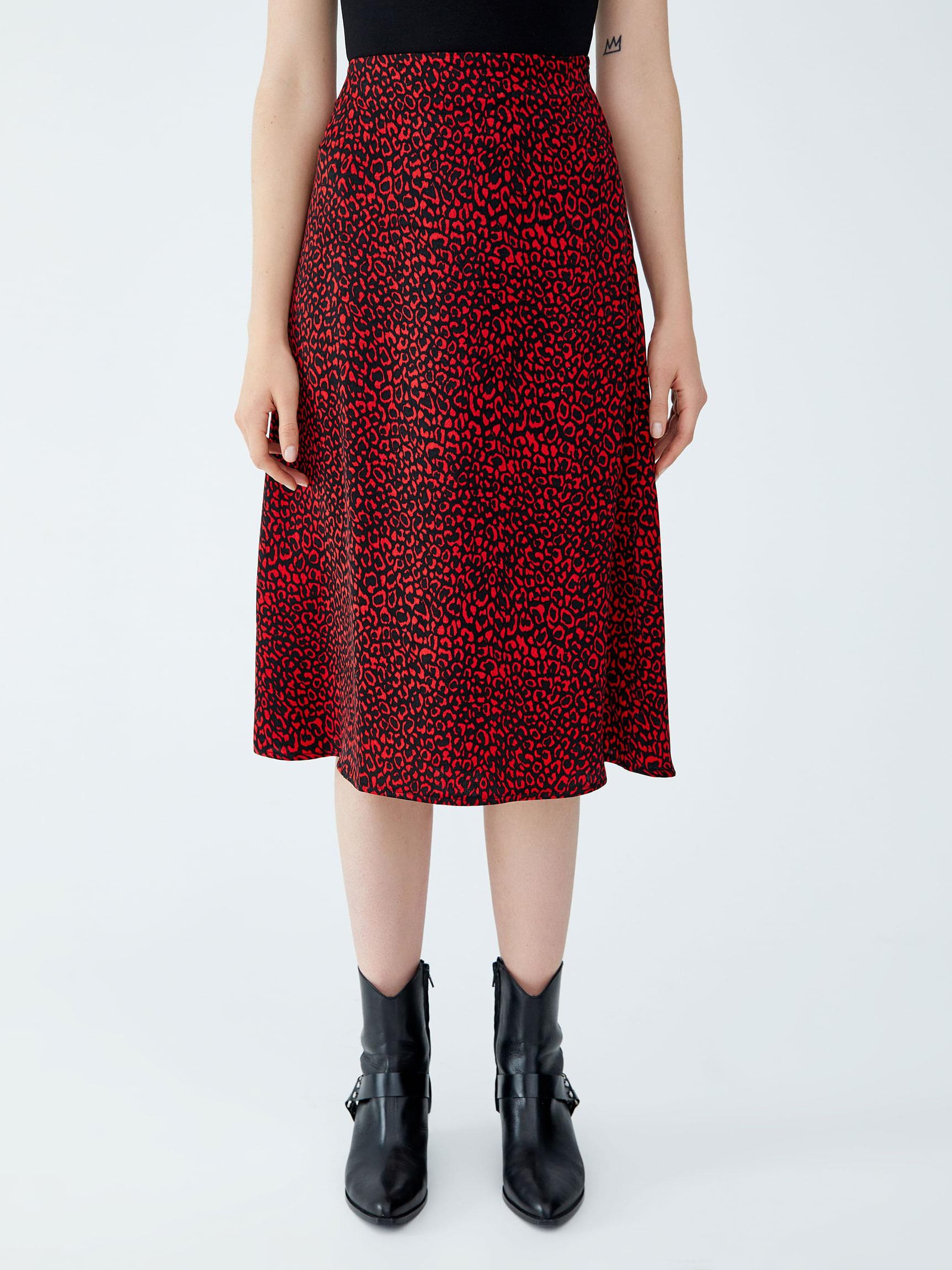 

Юбка Pull & Bear 5398/324/600-ADRP S Красная