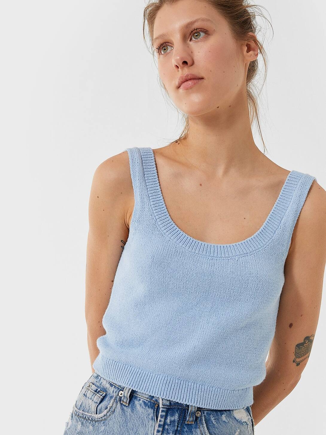 

Топ Stradivarius 01575190042 S Голубой