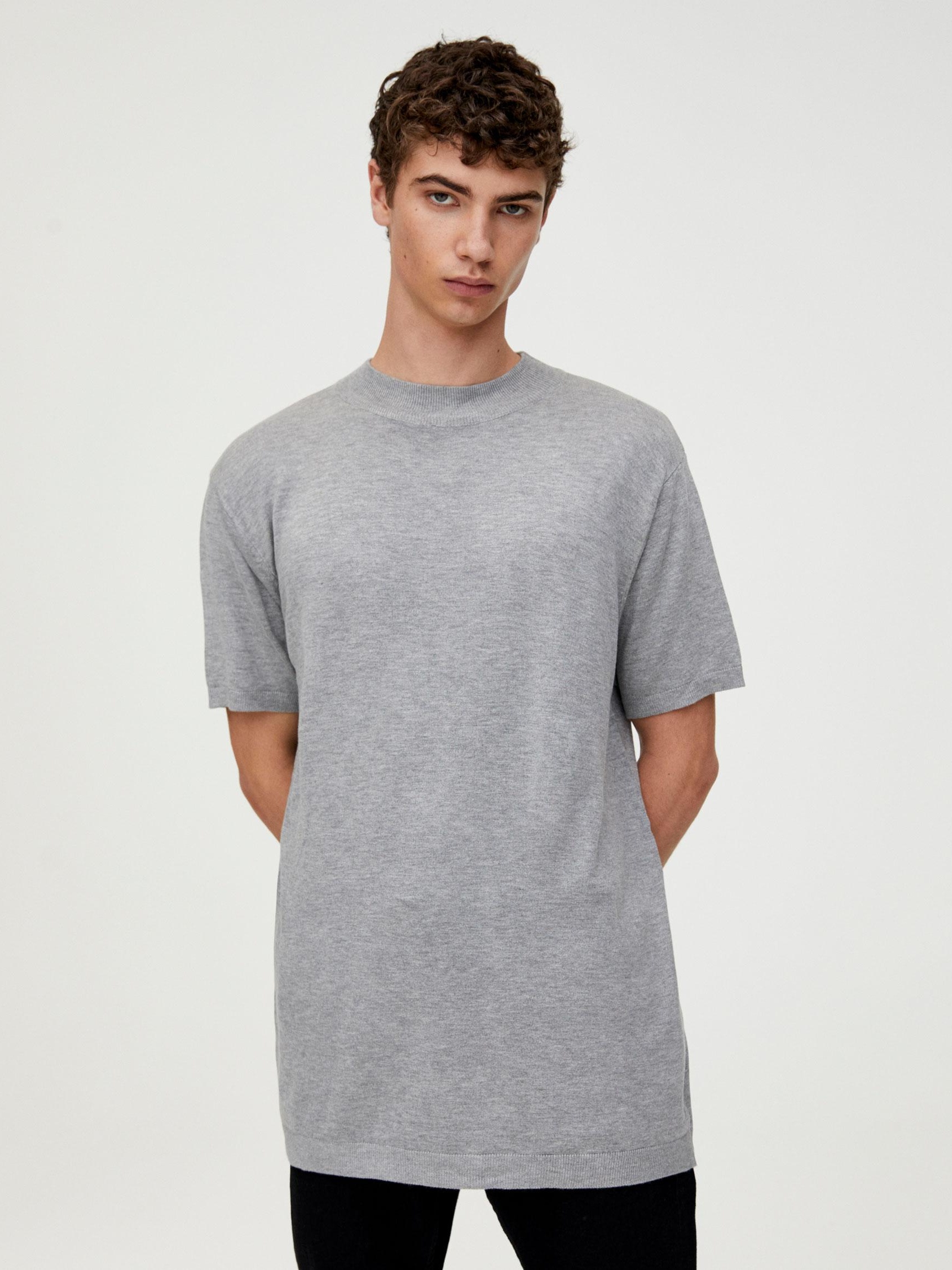 

Футболка Pull & Bear 9558/523/827-ABKU L Серая