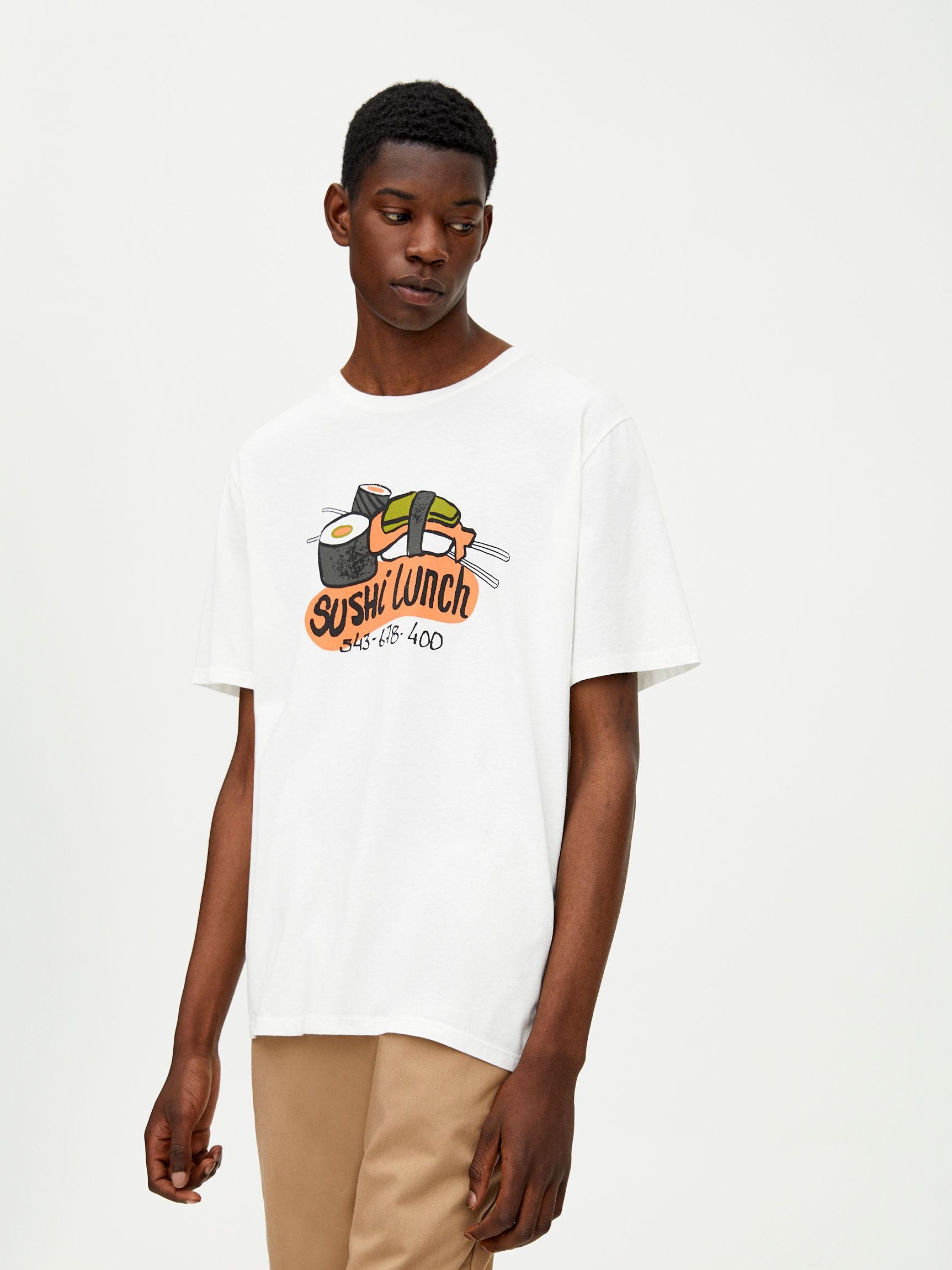 

Футболка Pull & Bear 9230/589/251-ABBU L Молочная с принтом
