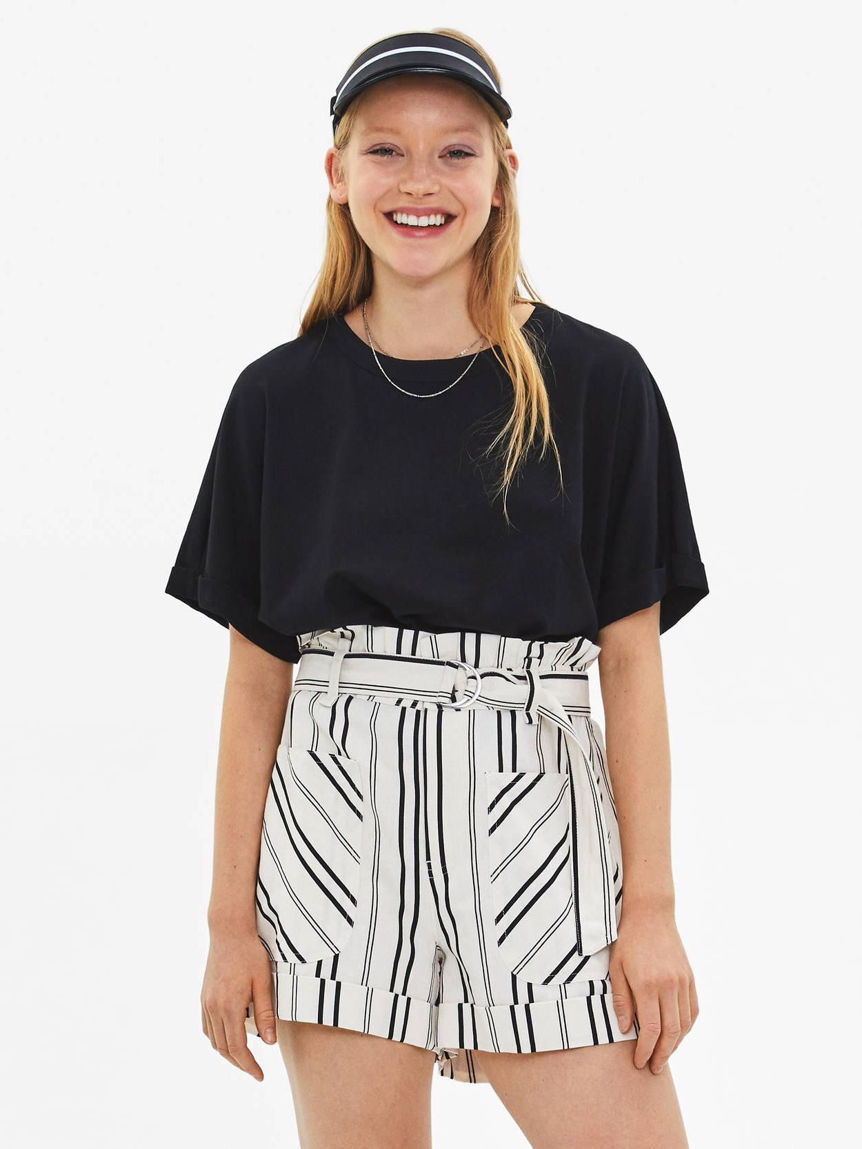 

Футболка Bershka 7286/777/800-AAAD M Черная