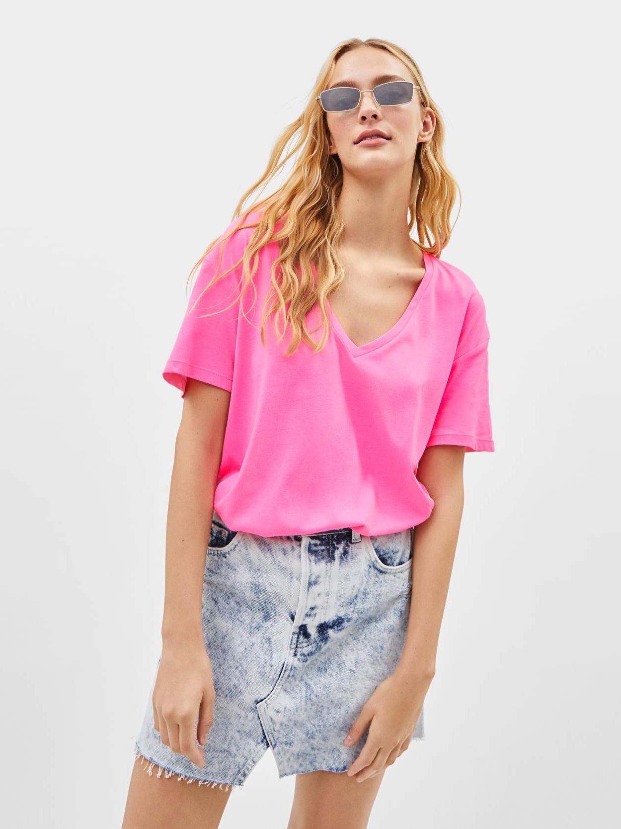 

Футболка Bershka 2169/900/663-ACSO XS Ярко-розовая