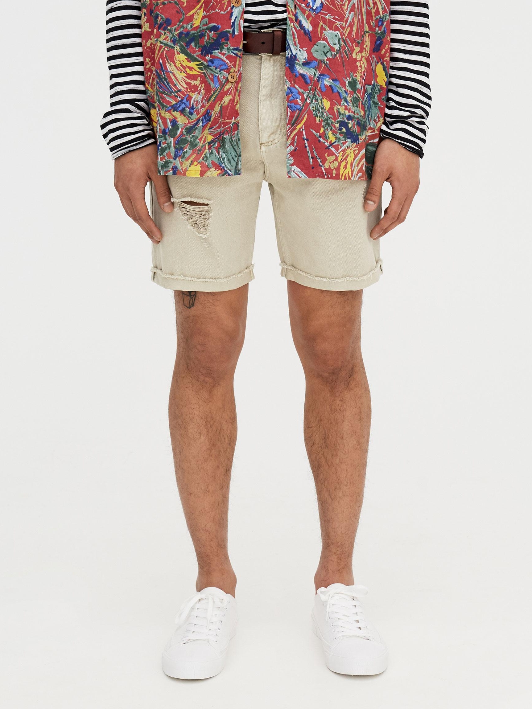 

Шорты Pull & Bear 5696/504/710-ACWJ 46 Светло-бежевые