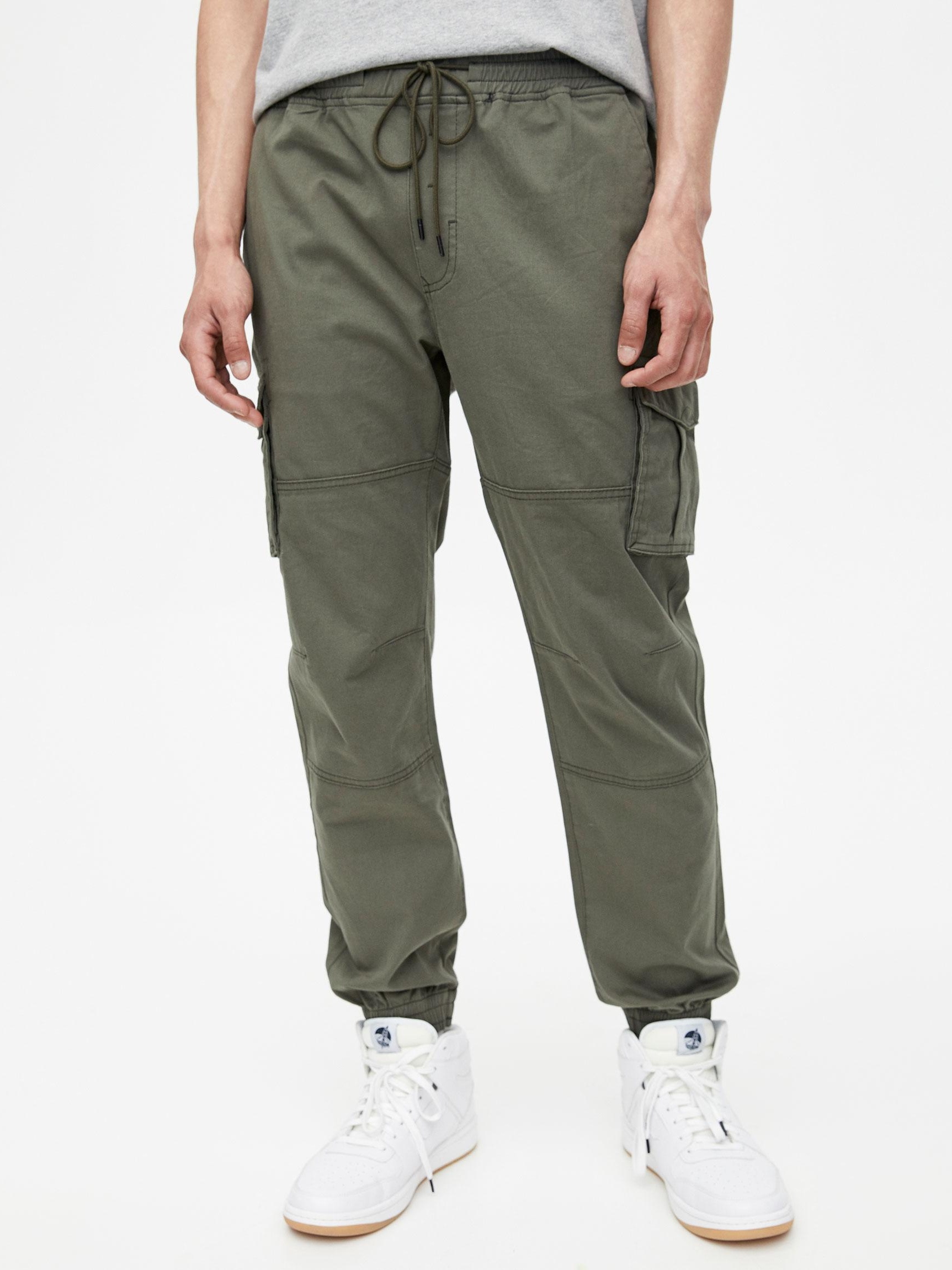 

Брюки Pull & Bear 5679/714/505-ACUB S Бледно-зеленые