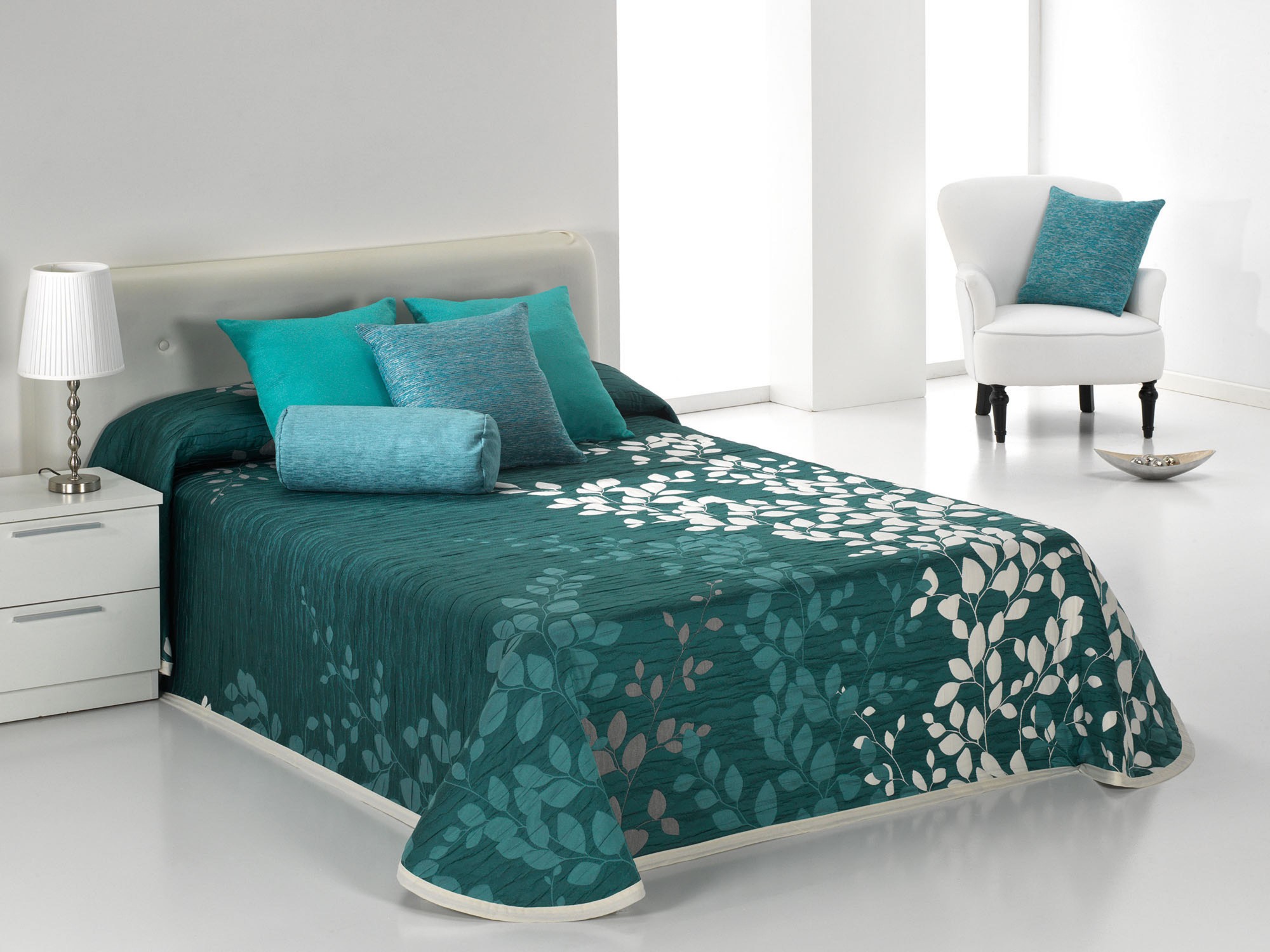 

Покрывало жаккардовое двухстороннее Reig Marti GEISHA c03 250х270 зеленое