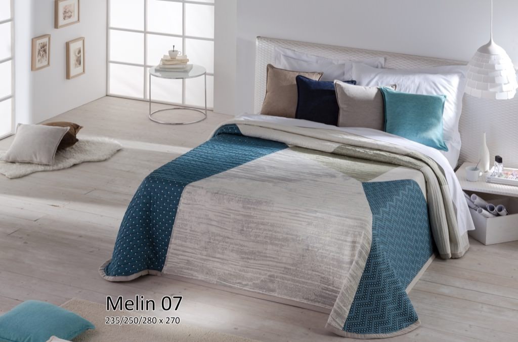 

Покрывало жаккардовое двухстороннее Revert MELIN c07 250х270 серо-голубое