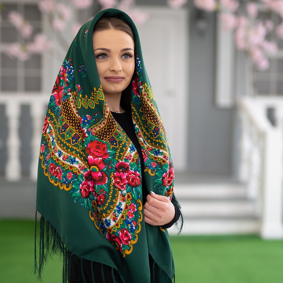 

Українська зелена народна шерстяна хустина Квіти України!