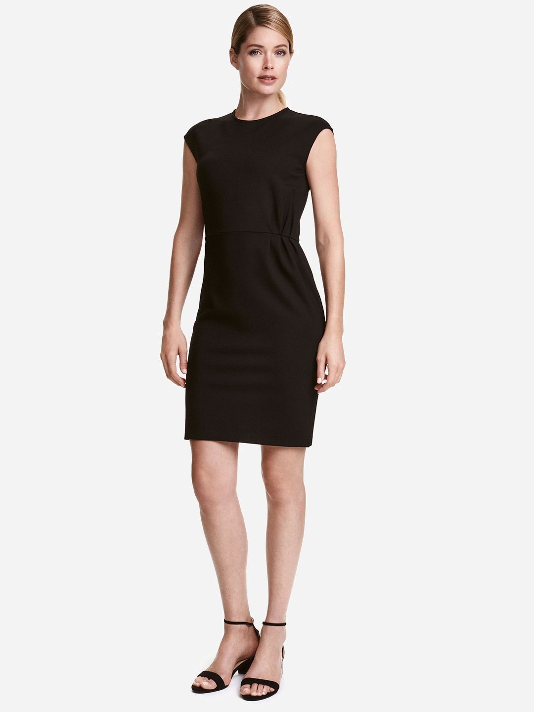 

Платье H&M 439850a99 L Черное