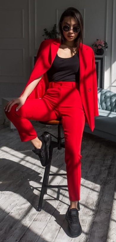 

Женский костюм "Римини" LEO PRIDE 0055  () Красный (LP - 0055 A, Женский костюм "Римини" LEO PRIDE 0055 XS (42) Красный (LP - 0055 A)