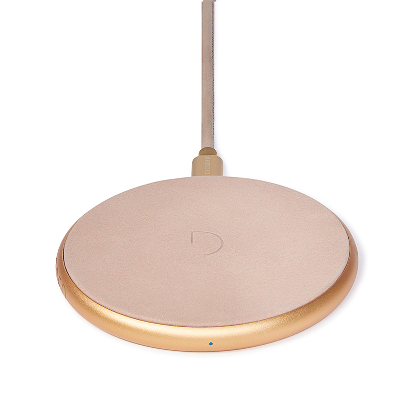 

Беспроводное зарядное устройство Decoded Wireless 10W (7.5W) Gold Metal/Rose Leather