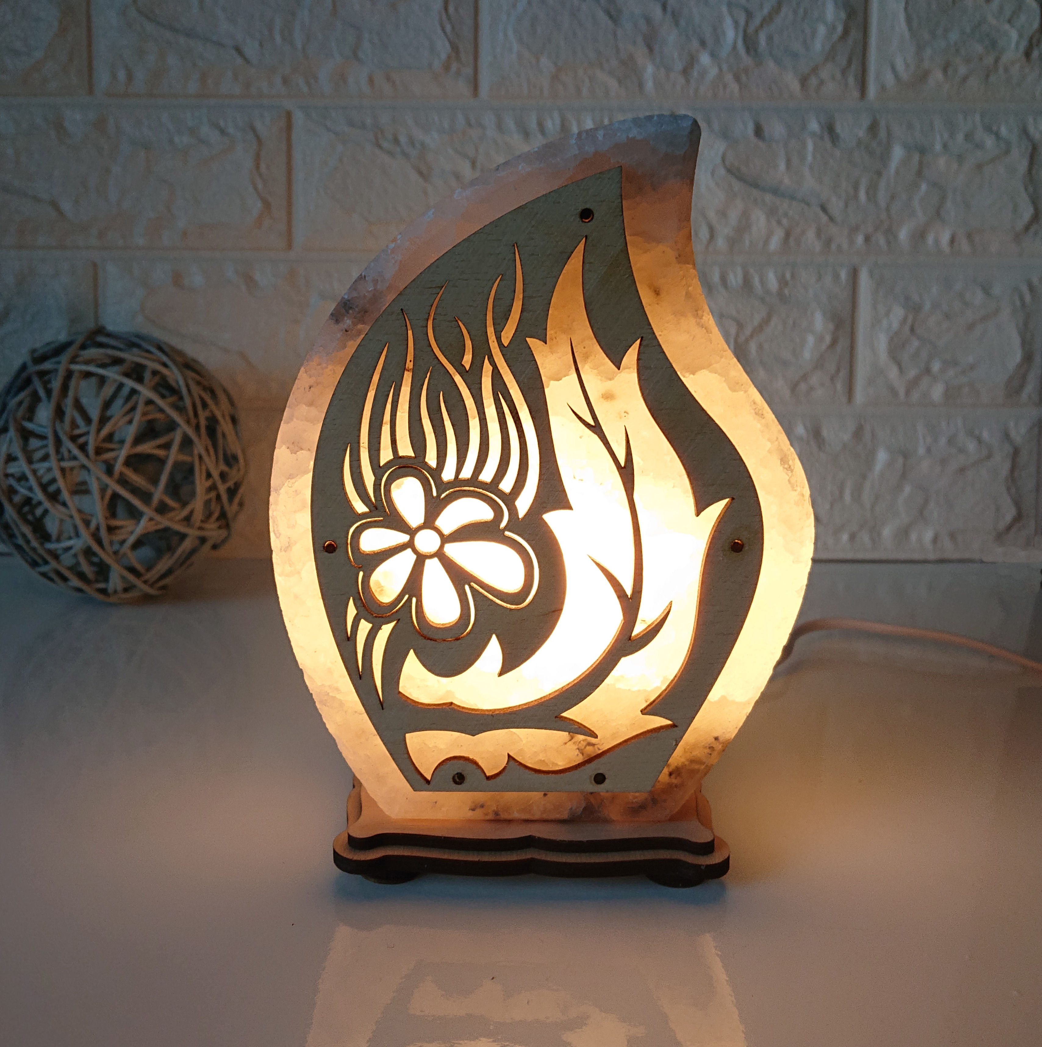 

Соляной светильник EcoDecorLamp Огонек большой с узором жёлтый
