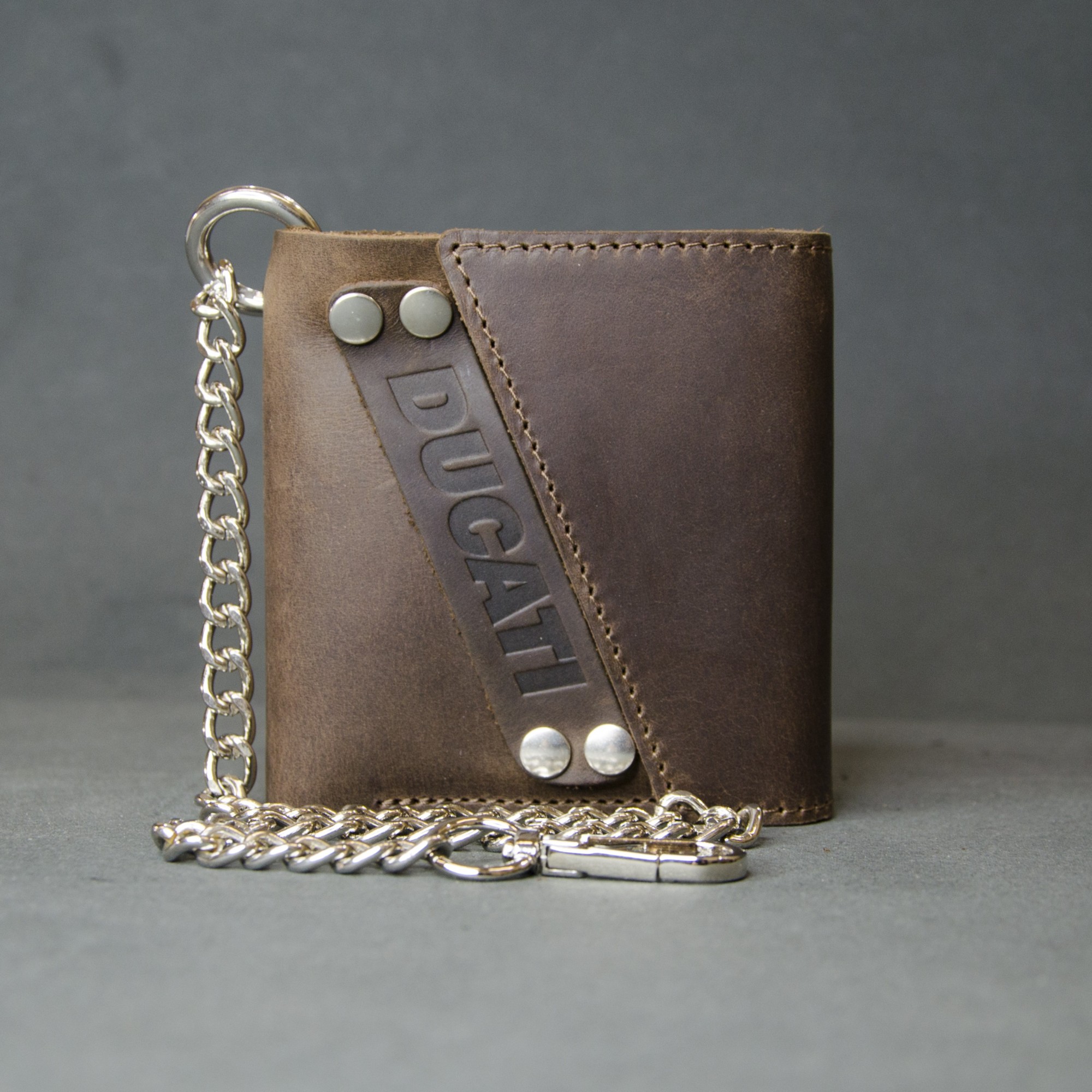 

Мужской кошелек с цепью Ridl DUCATI коричневый матовый