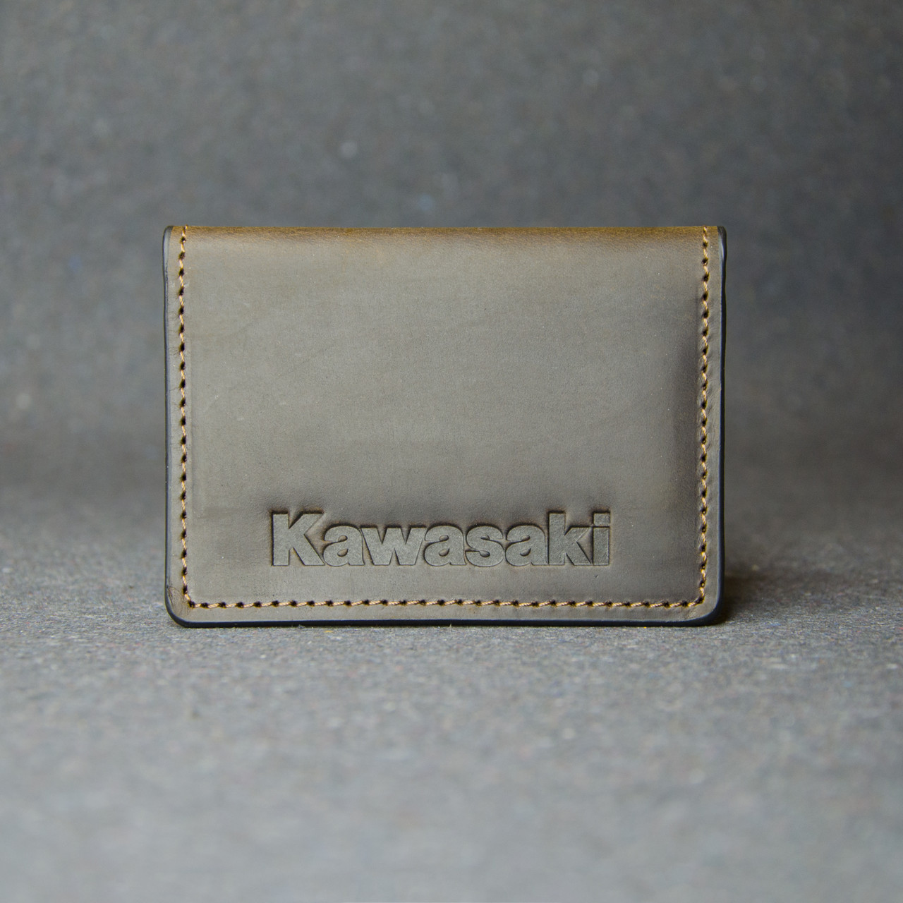 

Обложка для документов ID holder Ridl Kawasaki коричневая матовая