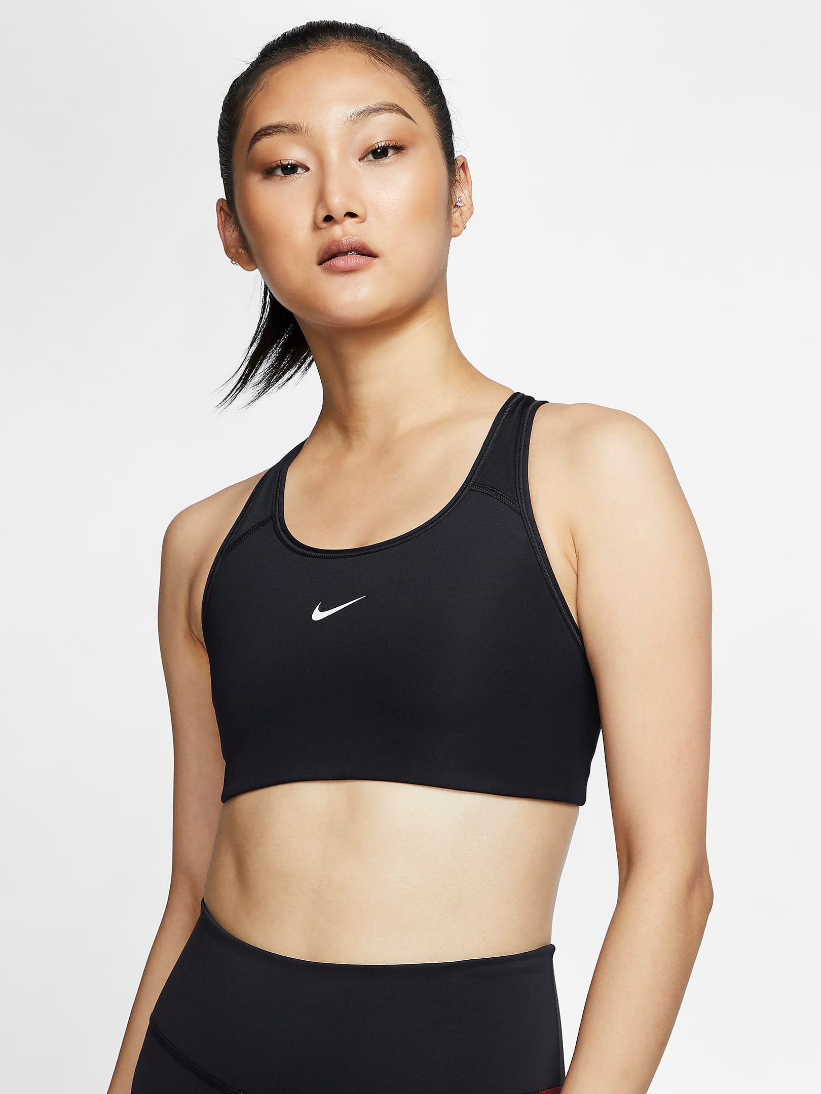 

Спортивный топ Nike W Nk Df Swsh 1Pp Bra BV3636-010 L Черный