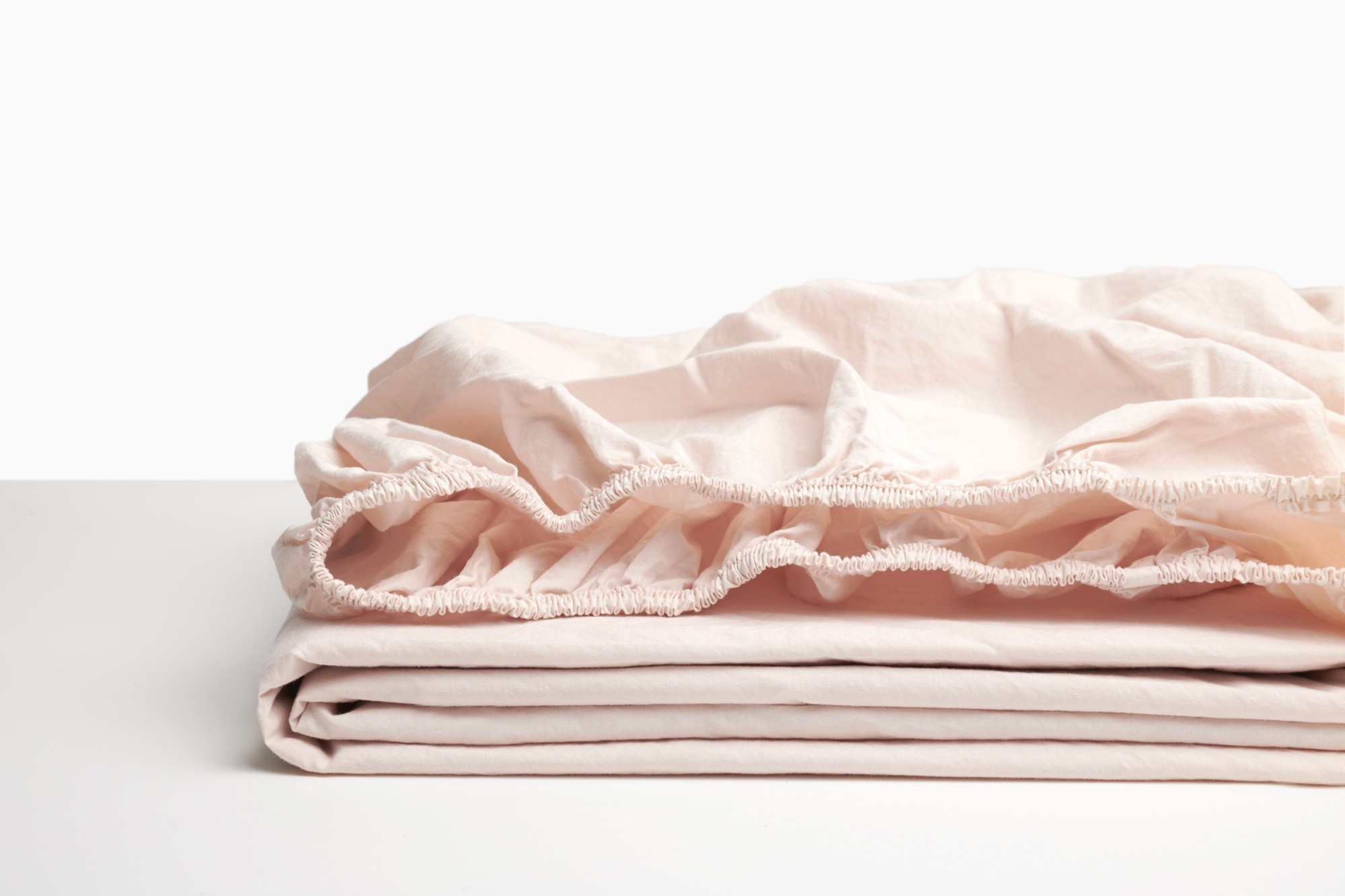 

Простынь на резинке Loftline Перкаль Baby pink 180x200x35 см